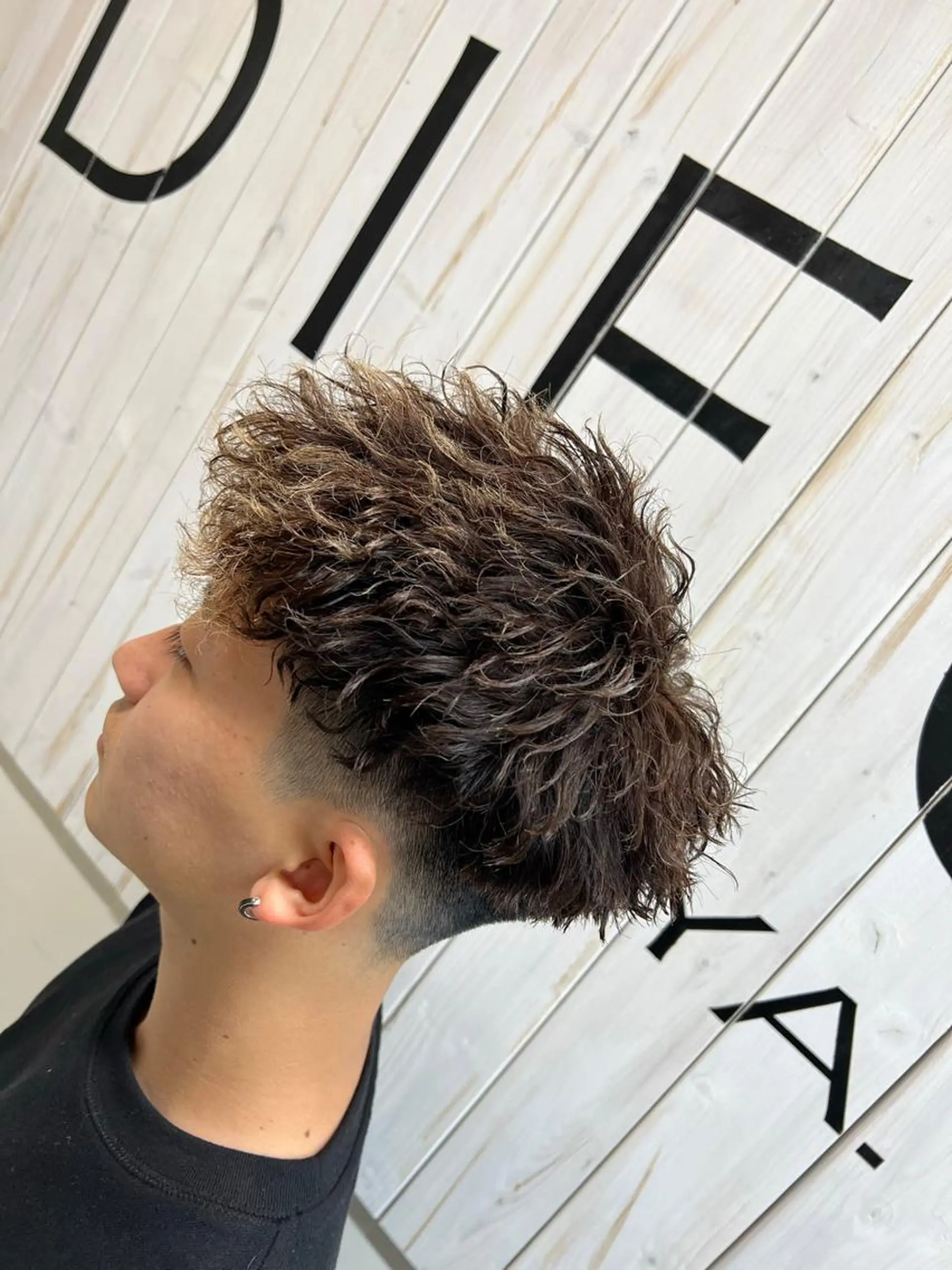 ショート パーマ ヘアアレンジ メンズ メンズパーマ カット パーマ DIECESHIBUYA.所属・メンズ似合わせ/ ビジネスヘア/比嘉のヘアスタイル