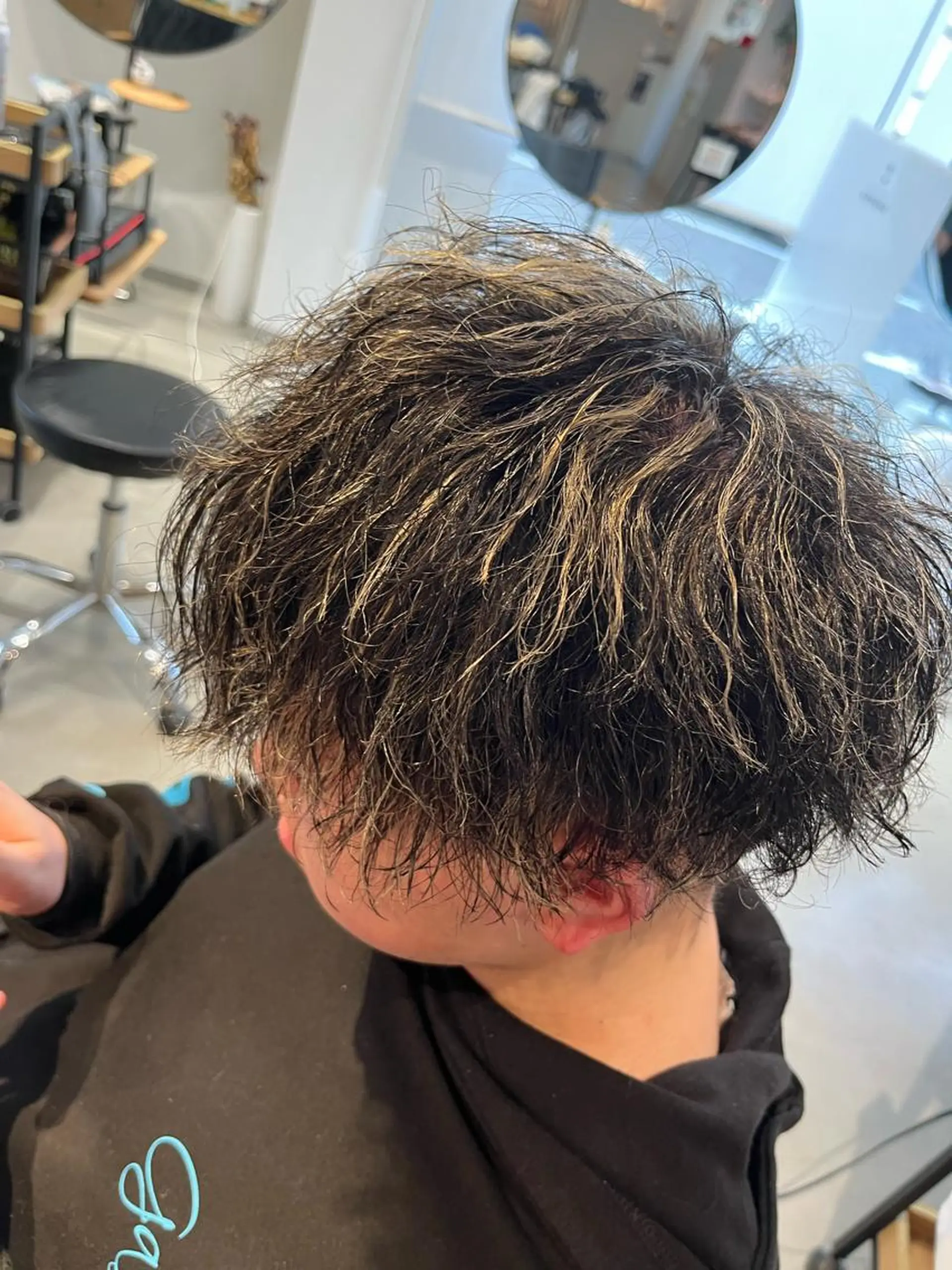 ショート パーマ メンズ ニュアンスパーマ APREKO RIKUのヘアスタイル