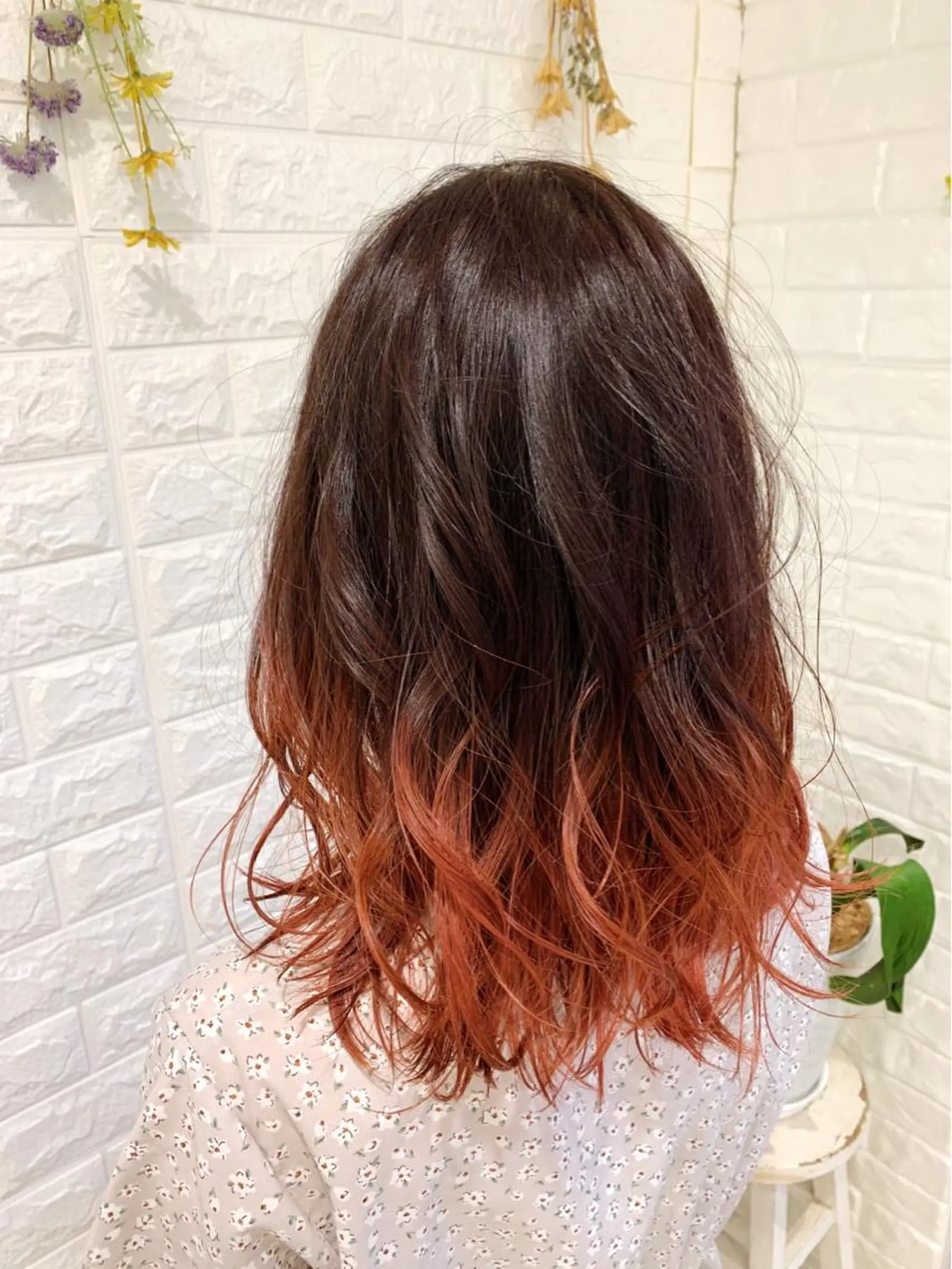 ロング カラー ブリーチ グラデーションカラー ヘアカラー トリートメント ハイトーン/ブリーチ 山崎　悠次のヘアスタイル