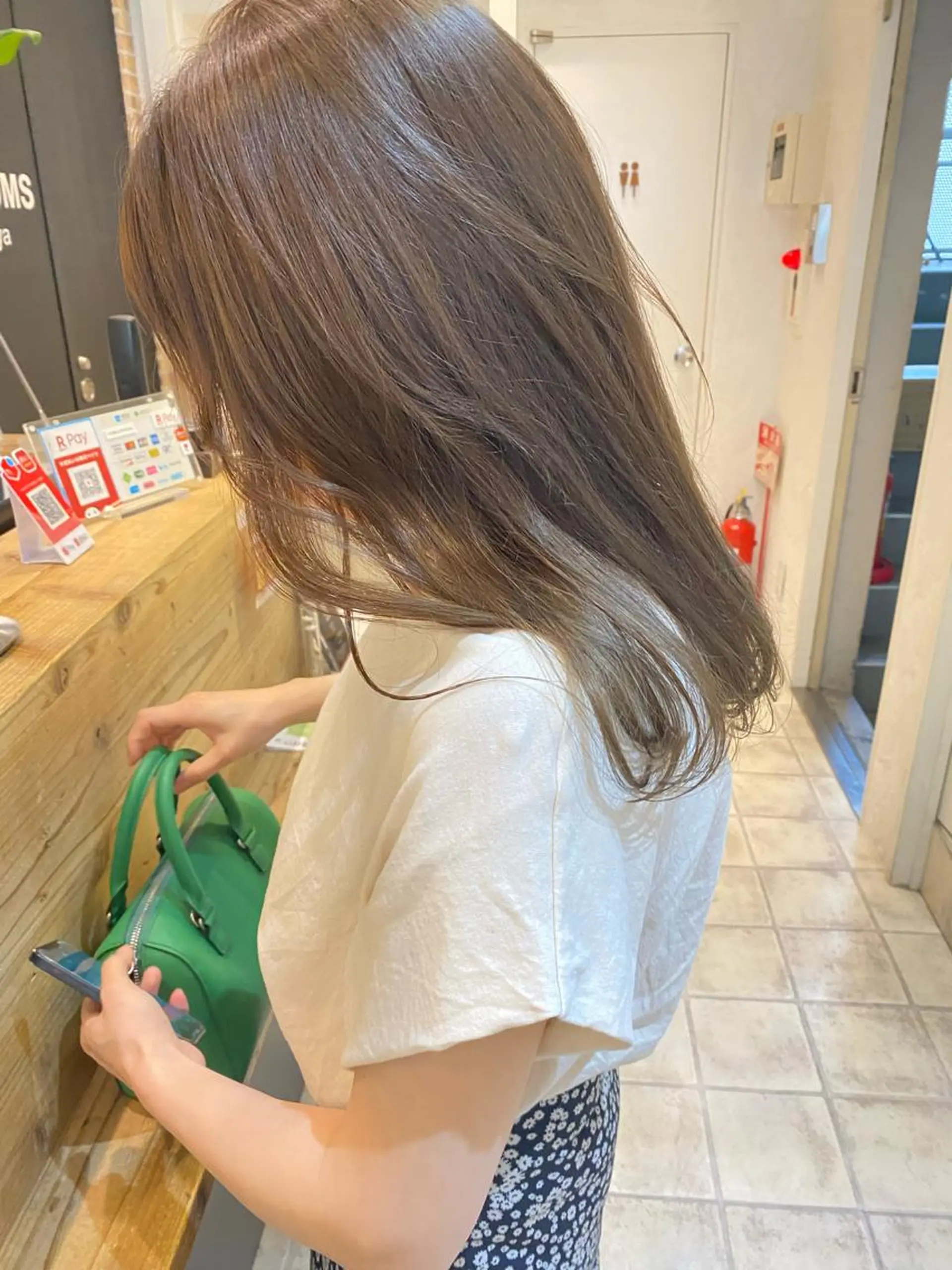 ミディアム カラー ベージュカラー オリーブベージュ オリーブカラー 🌟アレンジが似合う カラー🌟Rumiのヘアスタイル