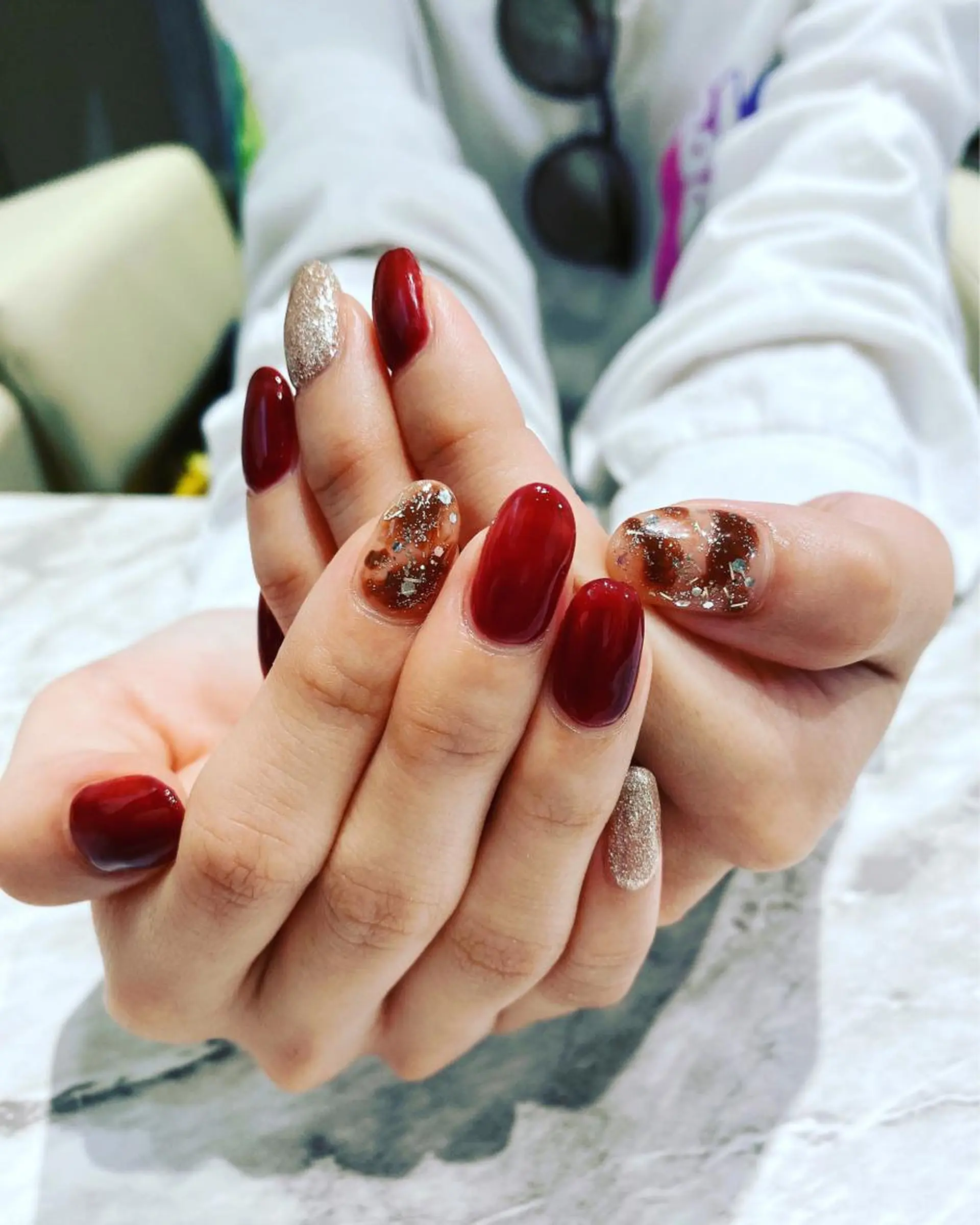 ネイル ボルドー ハンドネイル フットネイル ハンドケア nail salon  AlgeTy所属・✴︎:.｡. MAKI.｡.:✴︎のネイルデザイン