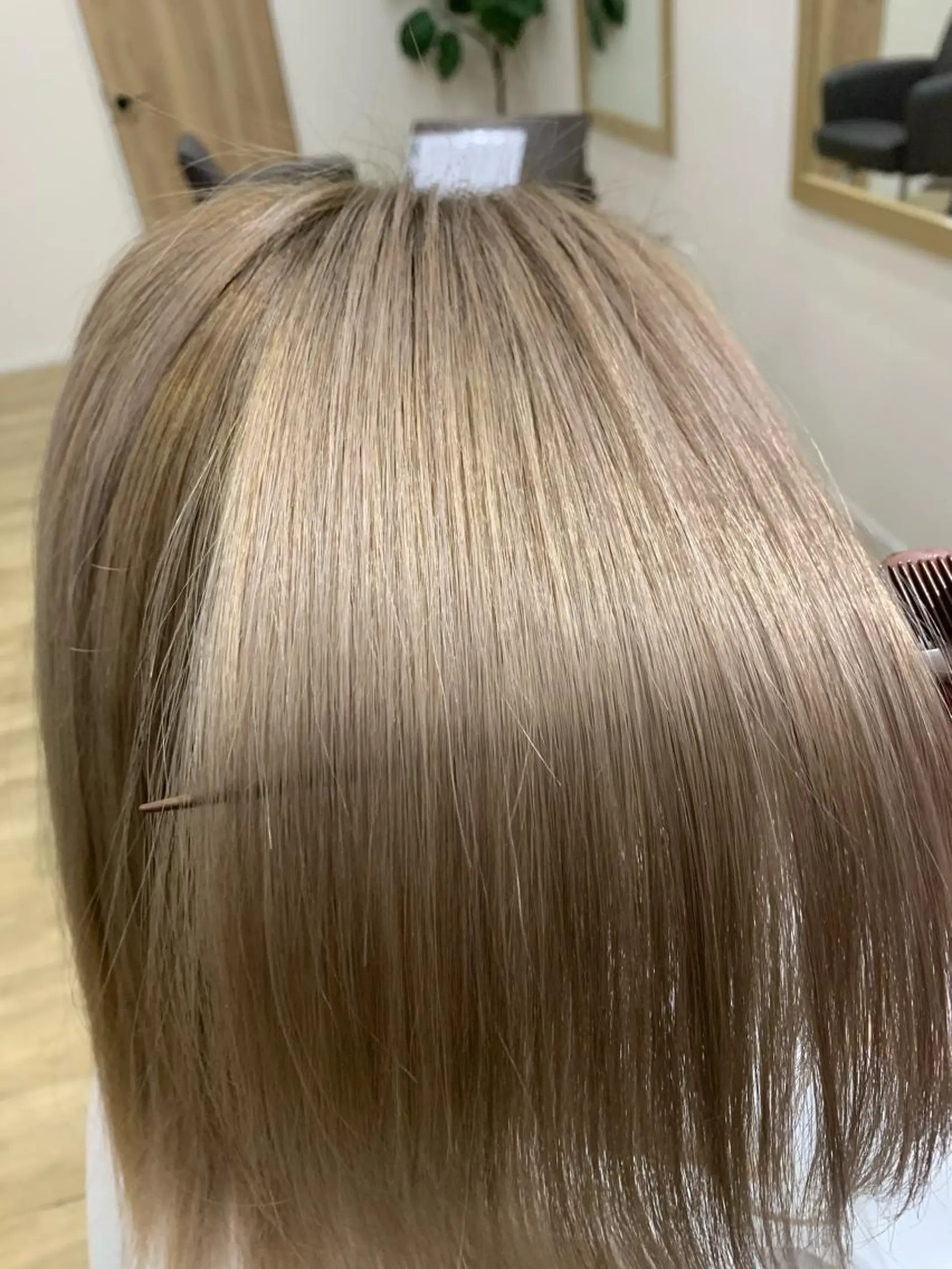 セミロング radiant ラディアントのヘアスタイル