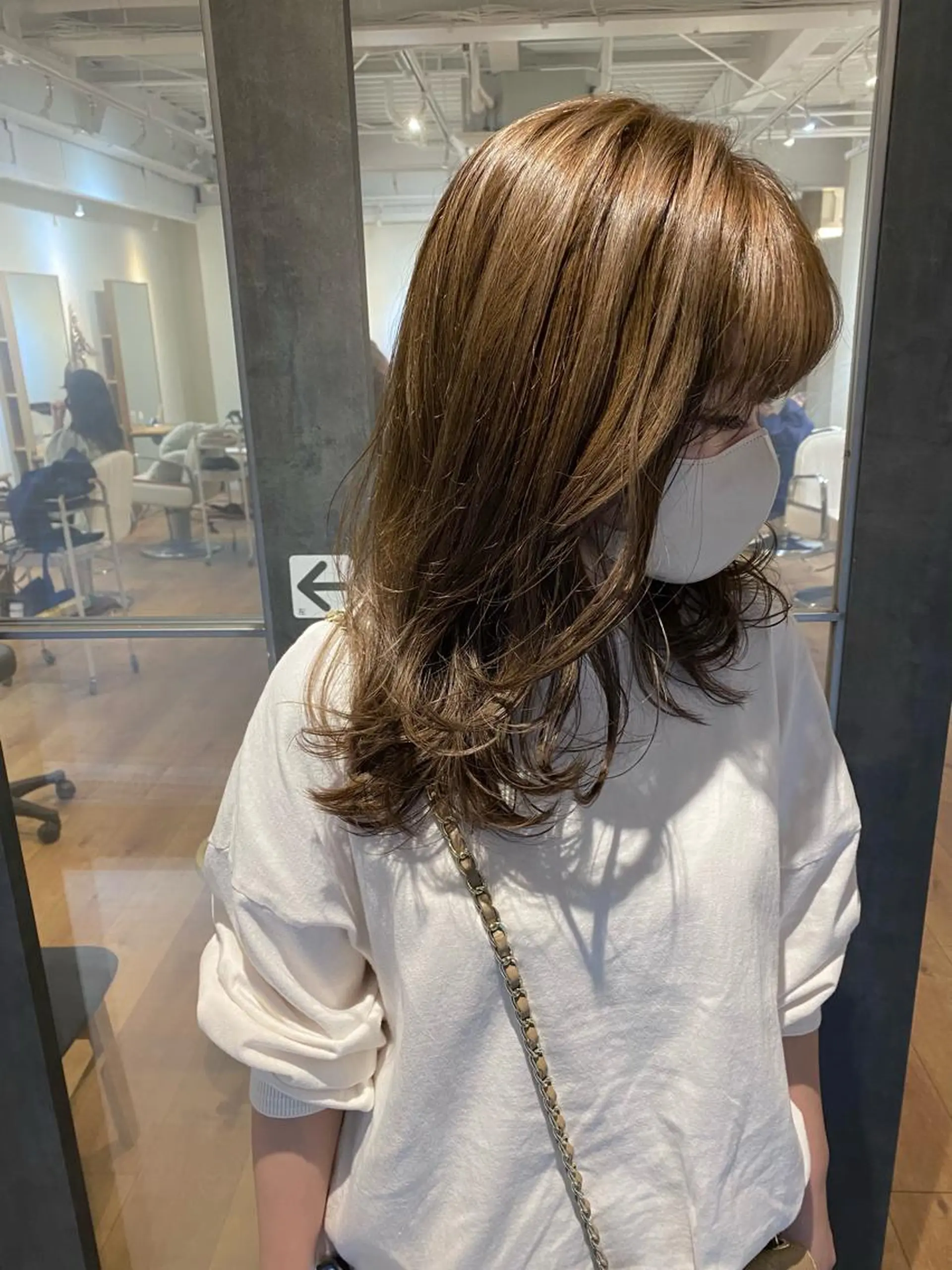 セミロング カラー ベージュカラー 透明感カラー イルミナカラー カット ヘアカラー トリートメント newi 京橋 【yuuki】のヘアスタイル