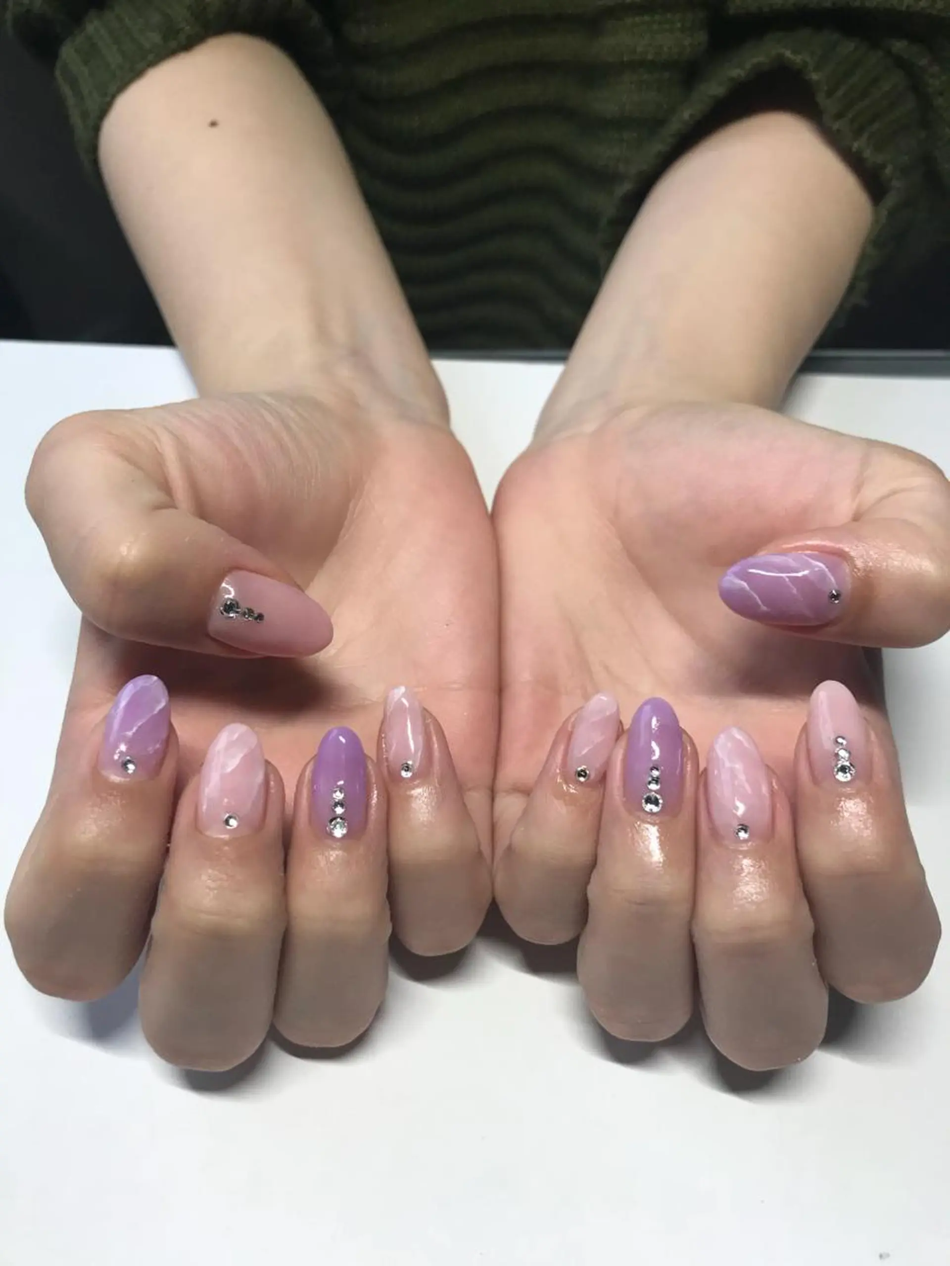ネイル 大理石ネイル(マーブル) ストーンネイル UrakoNail 《nail》のネイルデザイン