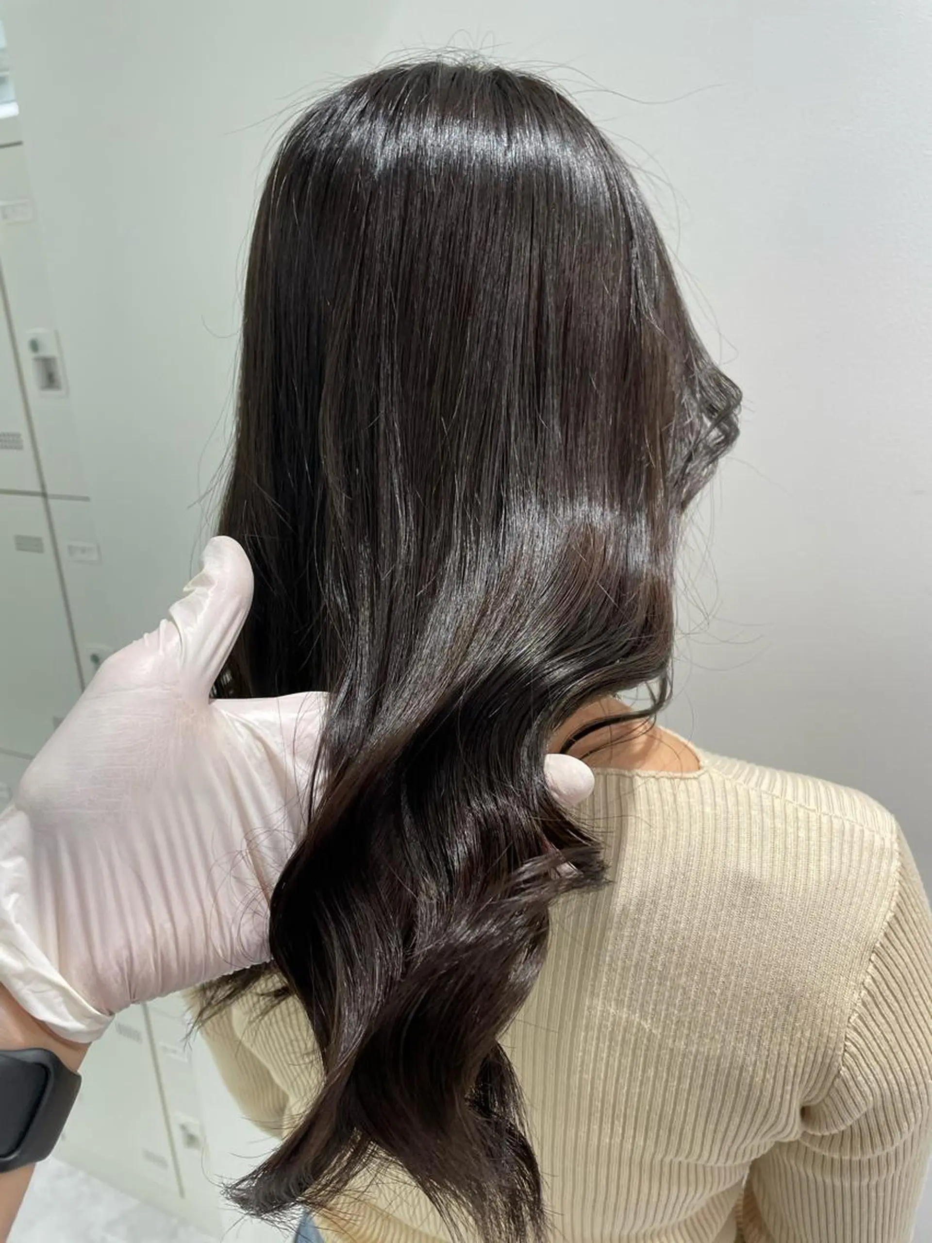 ミディアム カラー パーマ ヘアアレンジ ネイル マツエク・マツパ 韓国風ベージュ🤎 赤みなし🌿横浜🤎のヘアスタイル