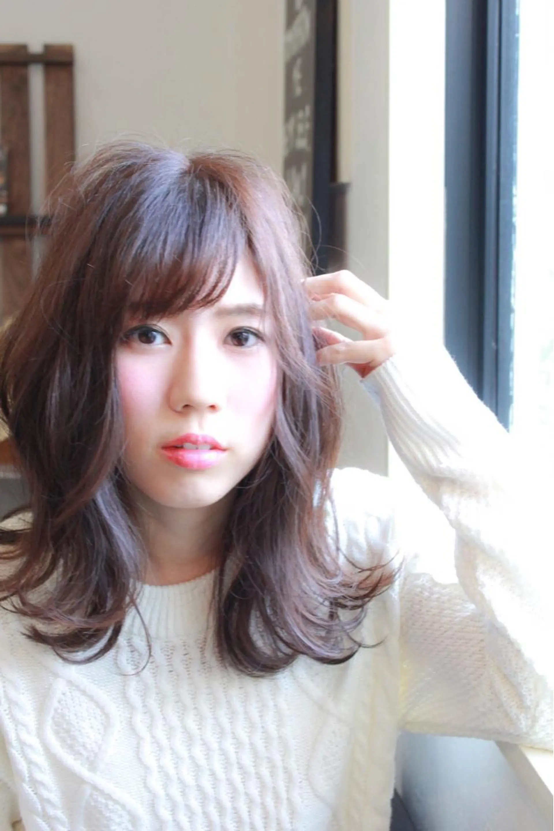 ミディアム セミロング カラー ヘアアレンジ Lien所属・西川 ヒロキのヘアスタイル