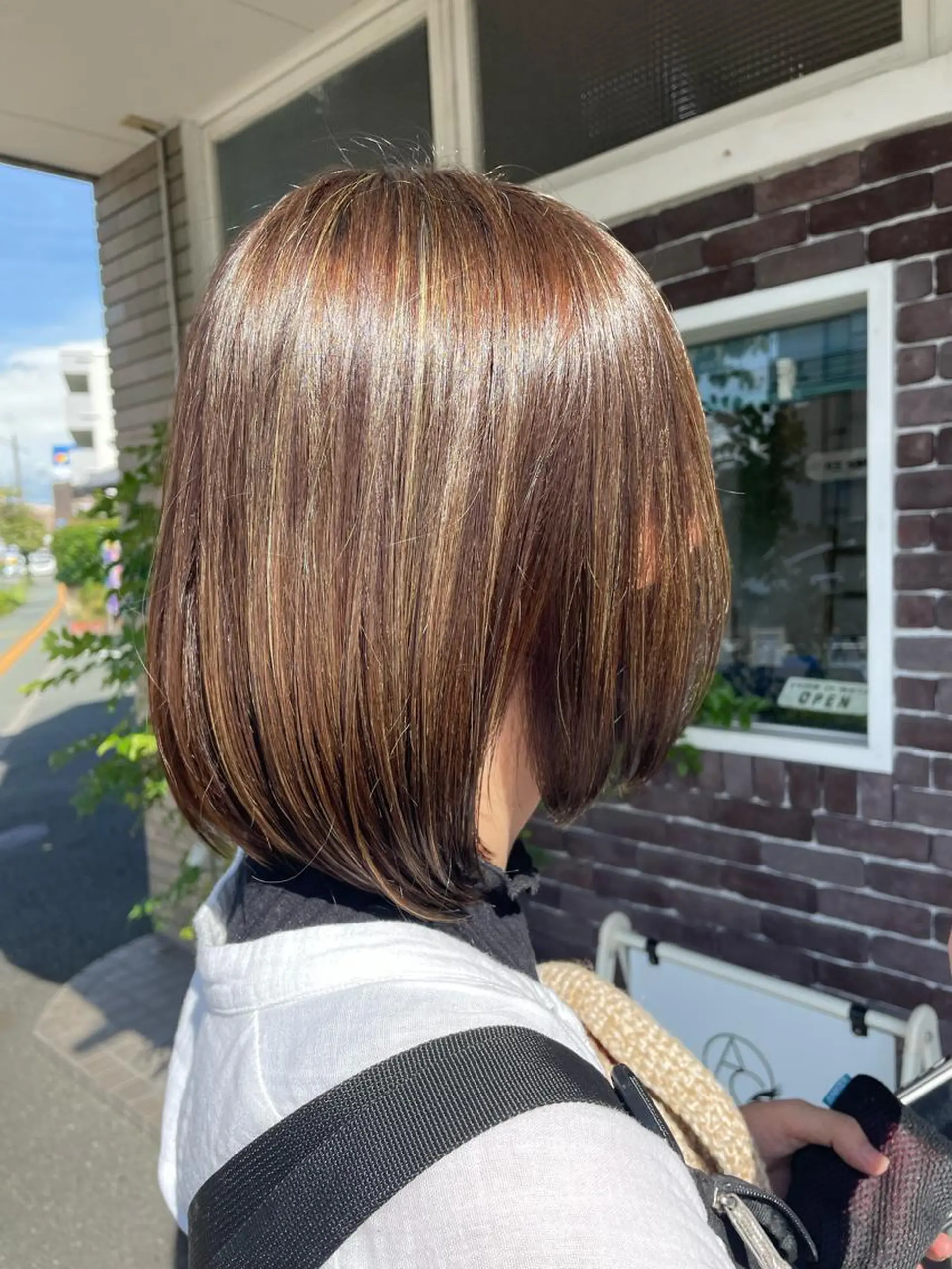 ミディアム カラー デザインカラー ハイライトカラー ハイライト ASGROW'eclat(帯山店)所属・須惠 優理愛のヘアスタイル