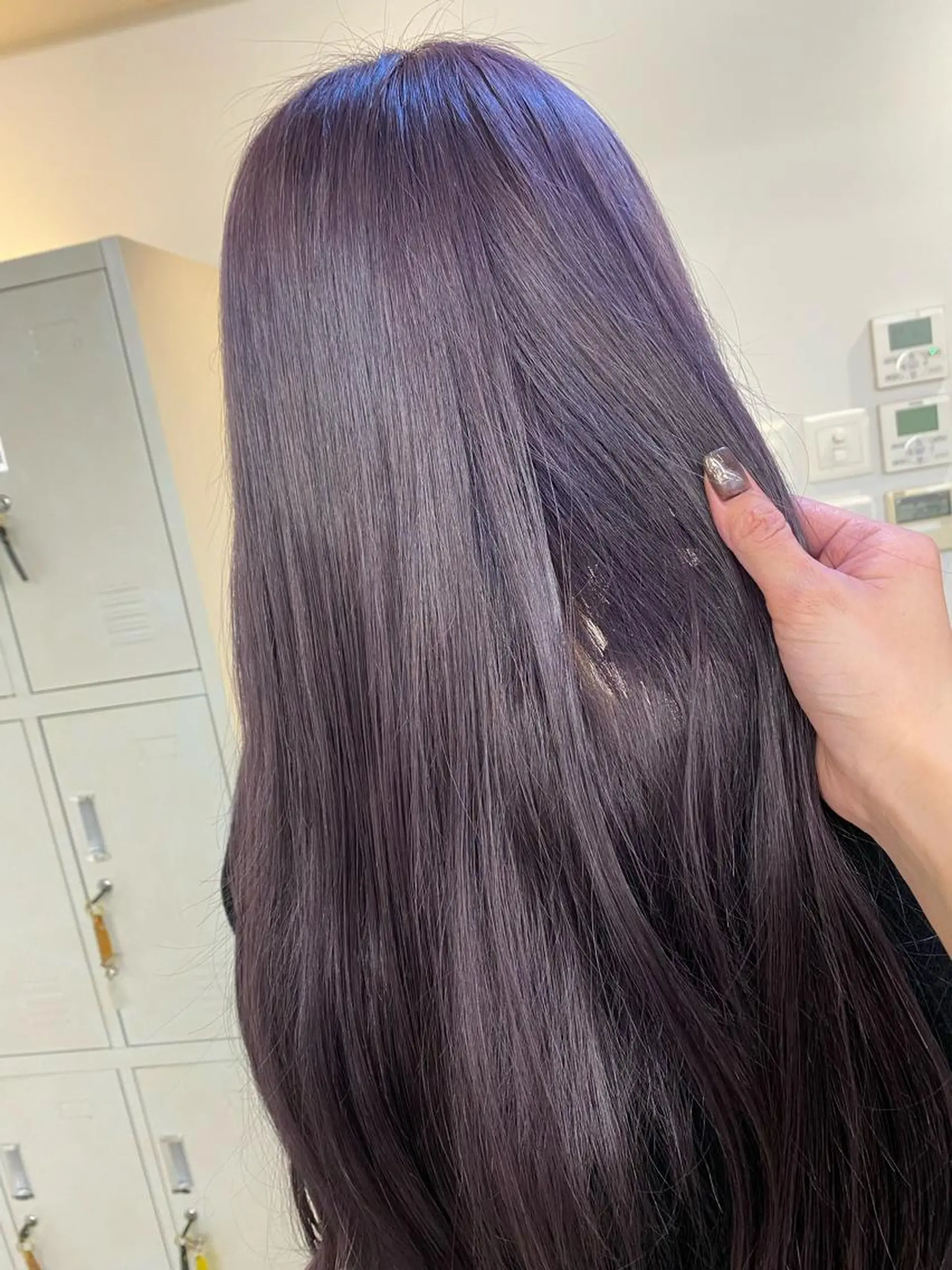 ロング カラー パーマ ヘアアレンジ メンズ キッズ ネイル マツエク・マツパ アイブロウ 透明感カラー パープルカラー パープル 暖色系/透明感 治野心のヘアスタイル