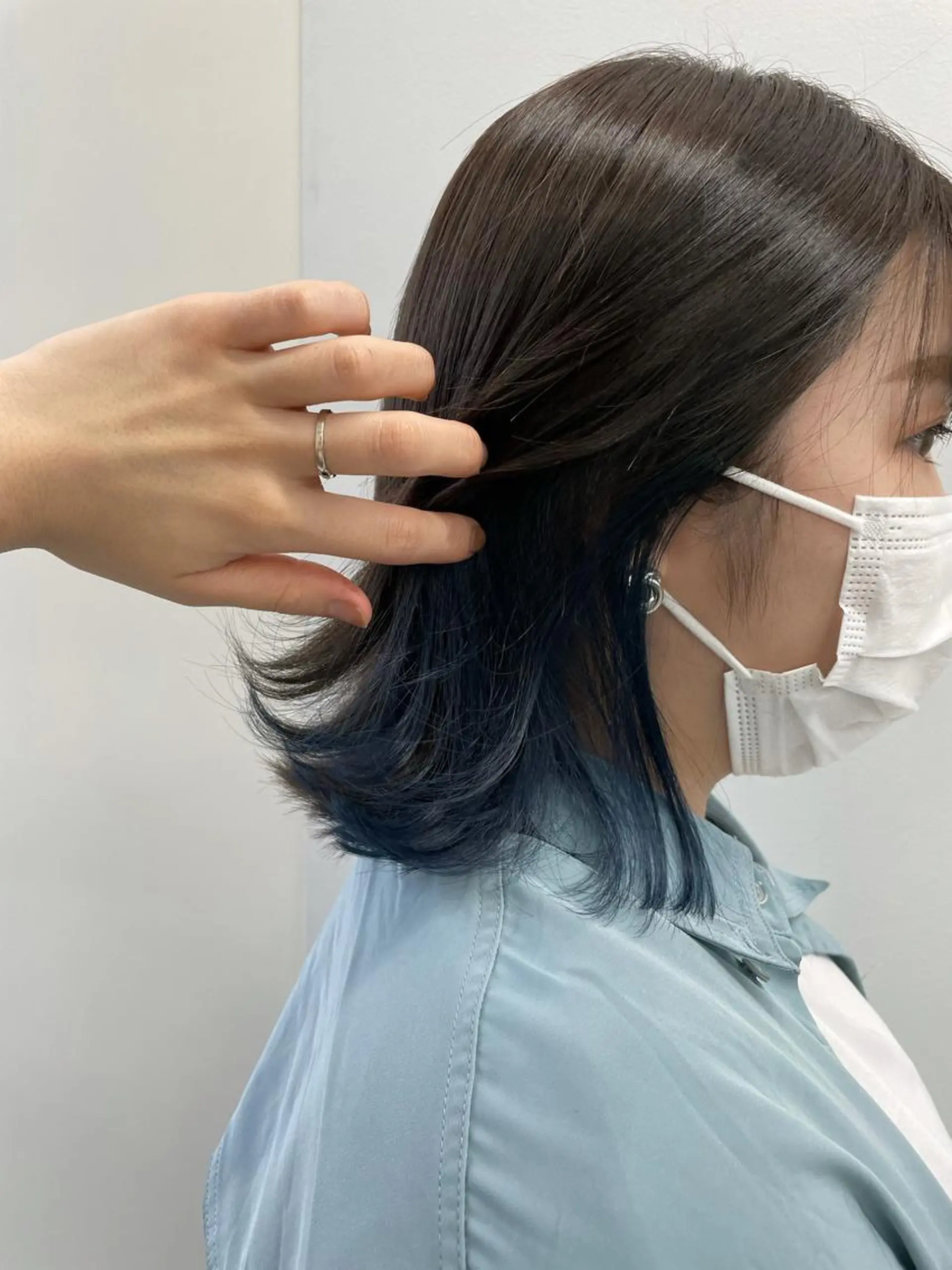 ミディアム カラー ヘアアレンジ ブルーカラー インナーカラー ヘアカラー トリートメント 🦄インナーカラー 🦄貫井彩花のヘアスタイル