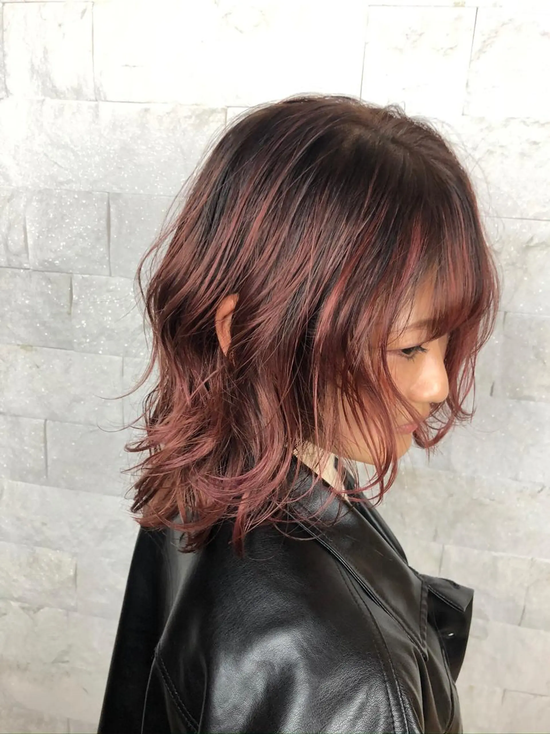 ミディアム レイヤーカット カット ヘアカラー 圧倒的美髪ストレート ツダケイタロウのヘアスタイル