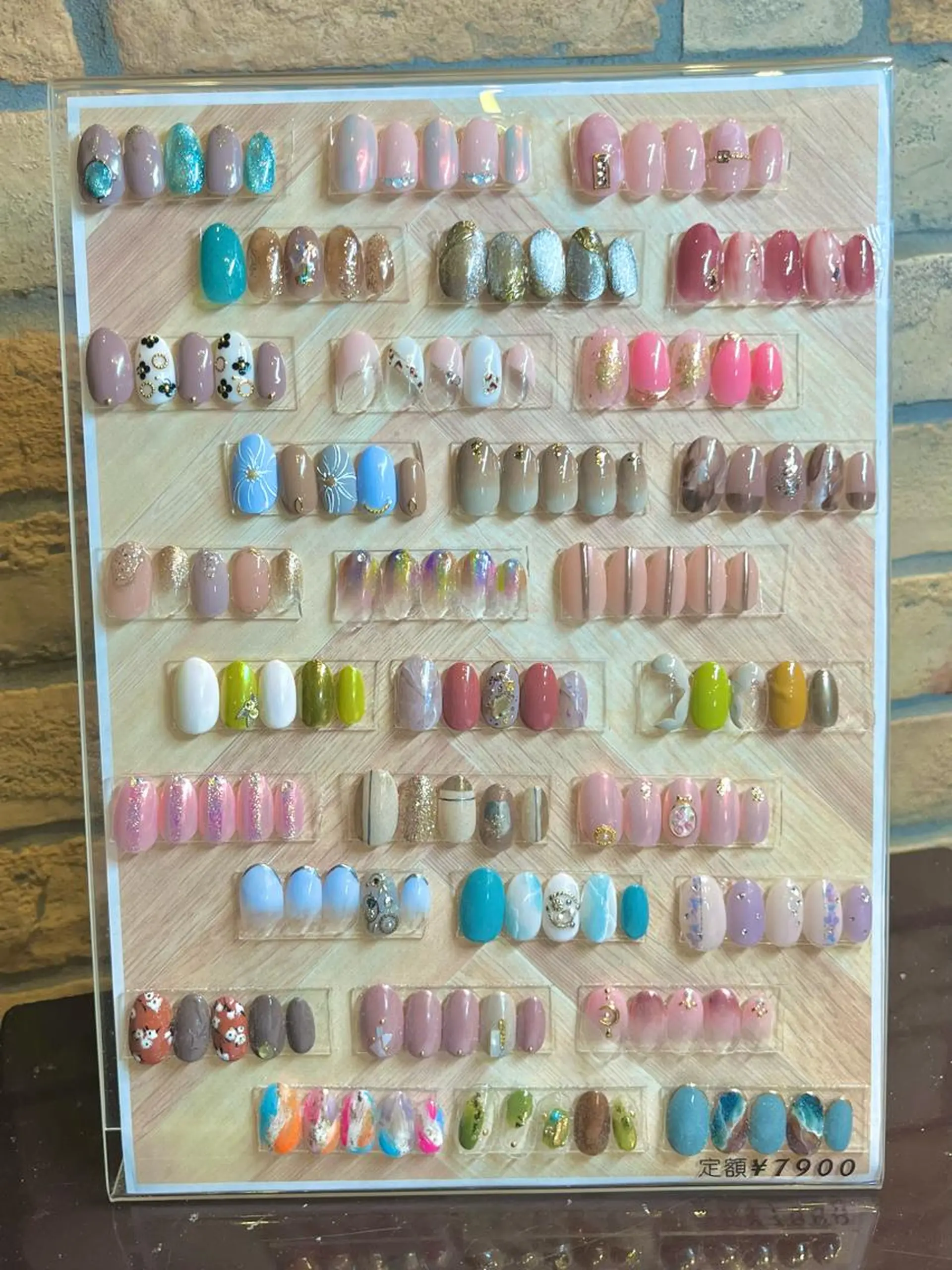 ショート カラー ネイル アートネイル オフィスネイル ワンカラーネイル ショートネイル ネイルサロン リリーブランシュ所属・森 瑞紀のネイルデザイン