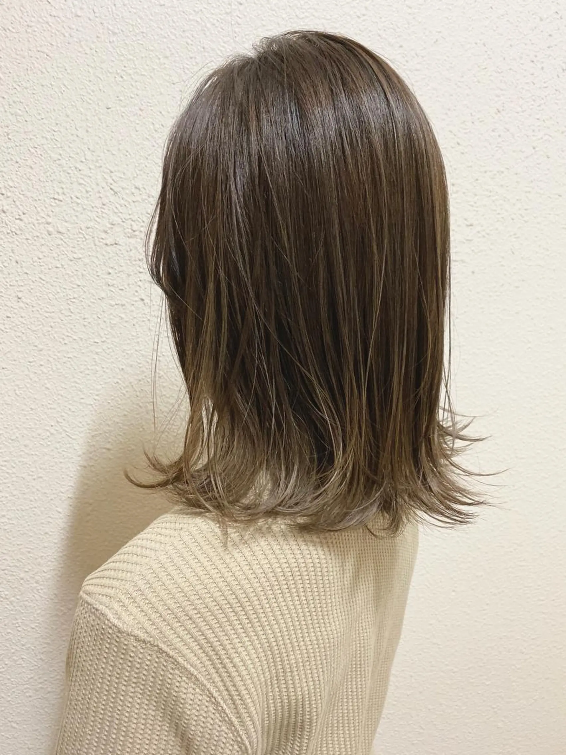 セミロング カラー バレイヤージュ レイヤーカット 半個室女性salon 🩰Natsumiのヘアスタイル