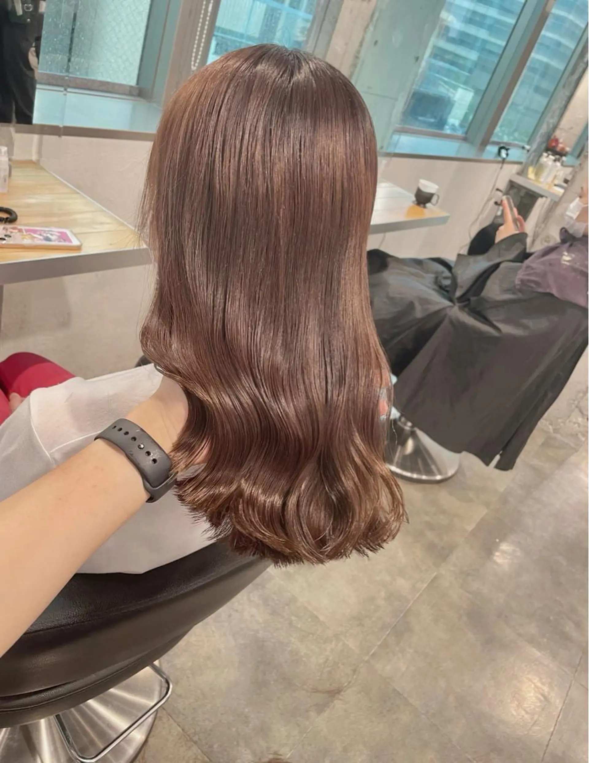 ロング カラー カット ヘアカラー トリートメント ヘッドスパ ヘアセット ベージュカラー💖 やすひろのヘアスタイル