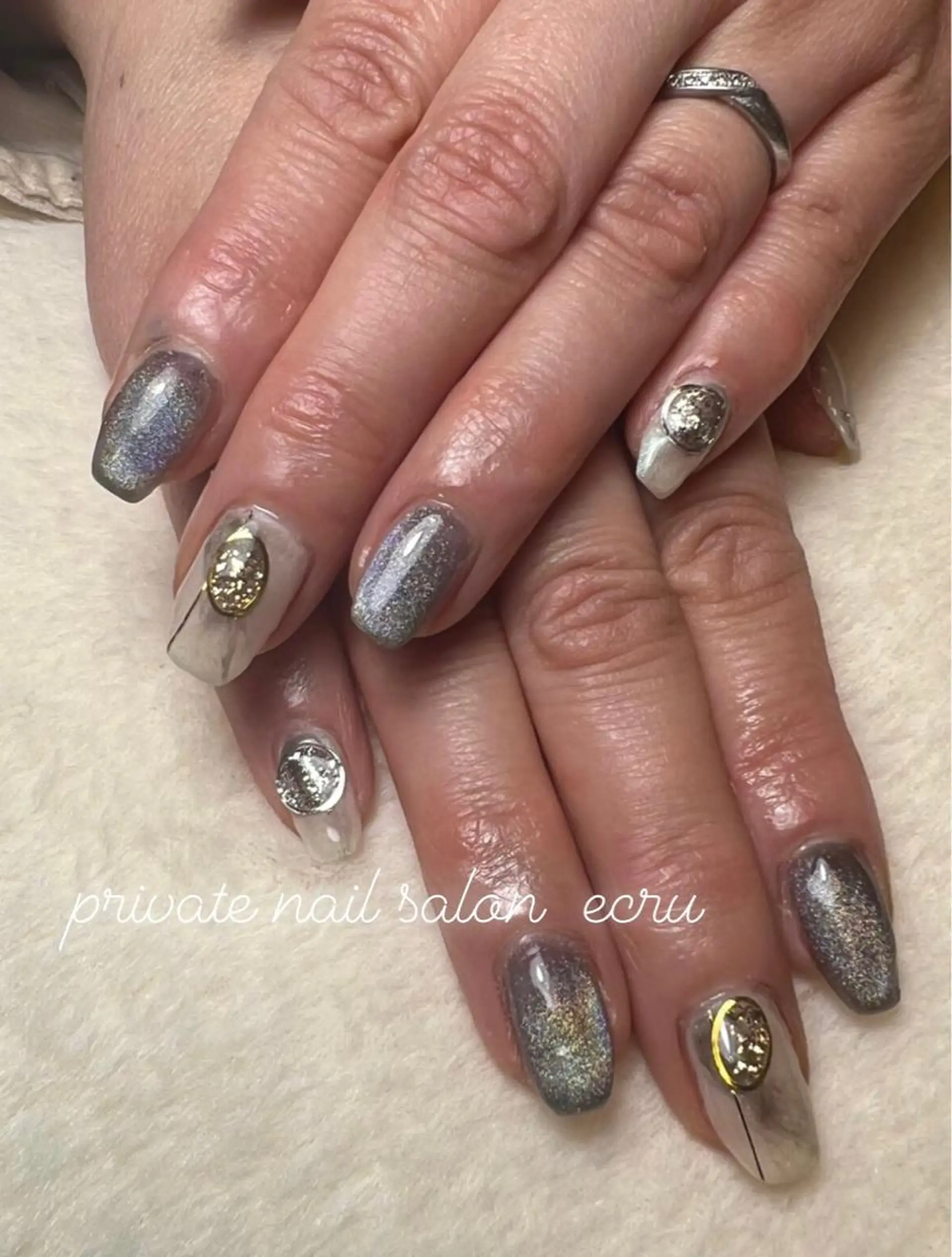 ネイル ecru エクリュのネイルデザイン