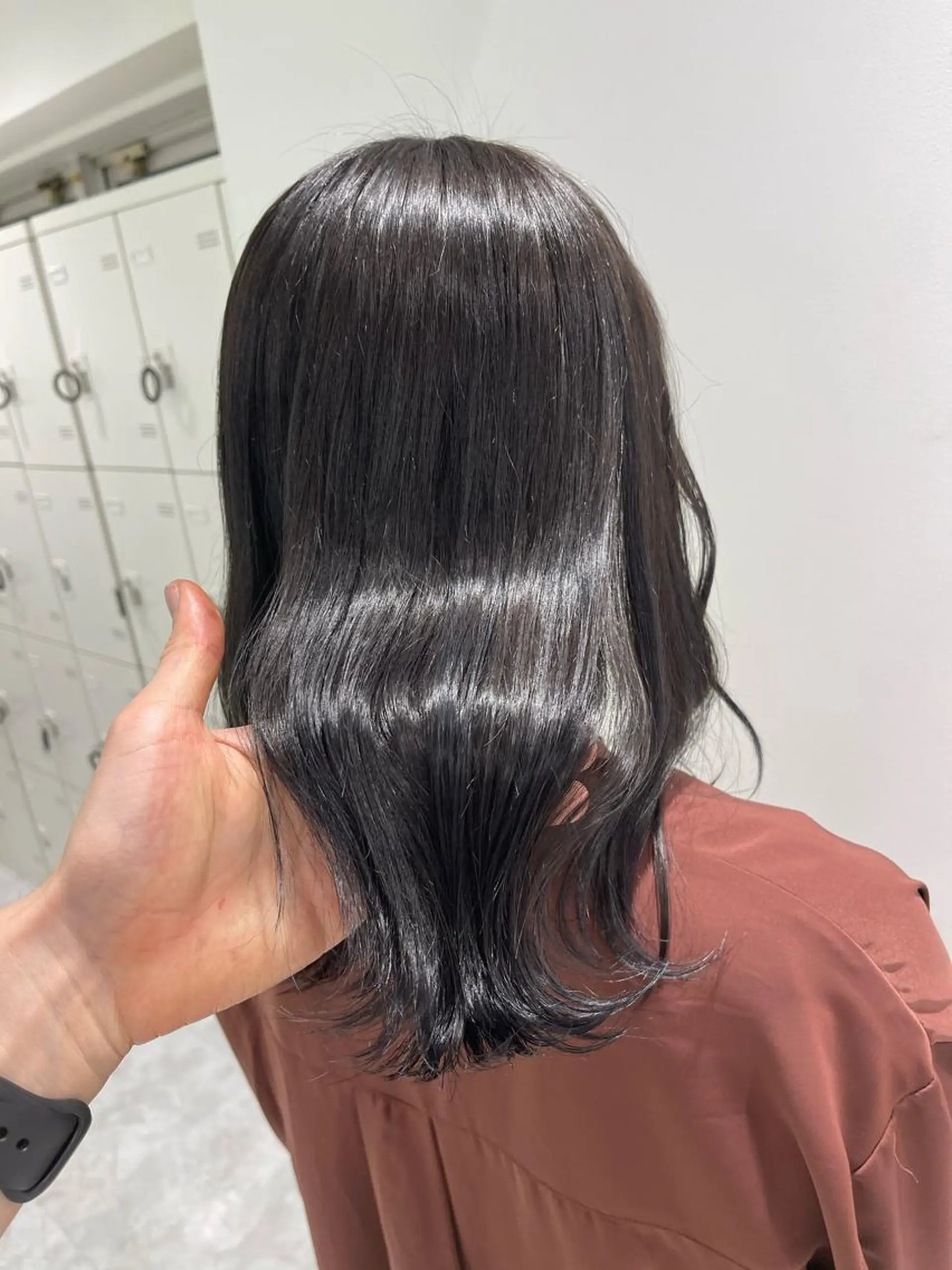 ミディアム カラー パーマ ヘアアレンジ ネイル マツエク・マツパ 韓国風ベージュ🤎 赤みなし🌿横浜🤎のヘアスタイル