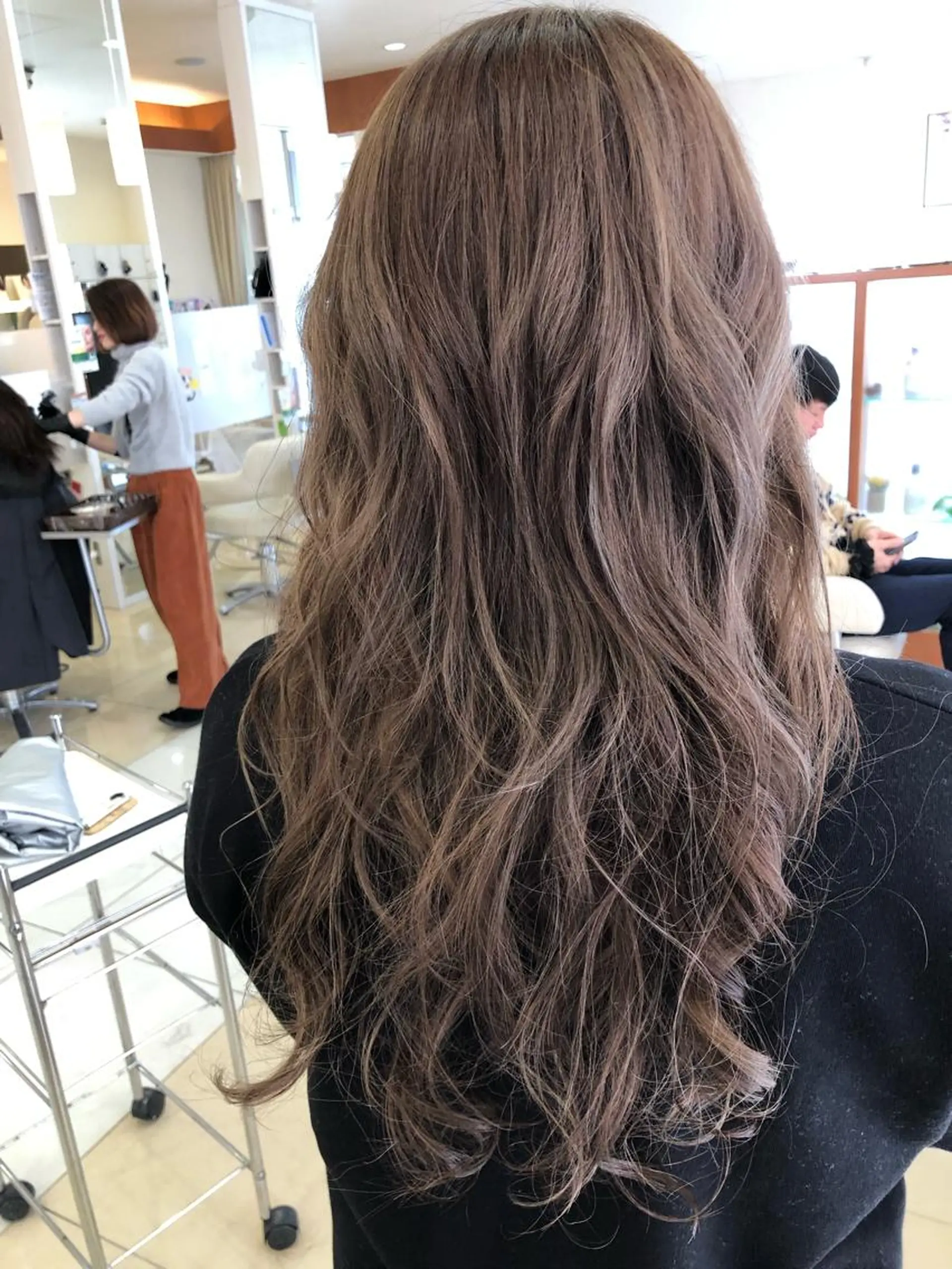 ロング カラー 牧野 佳樹のヘアスタイル