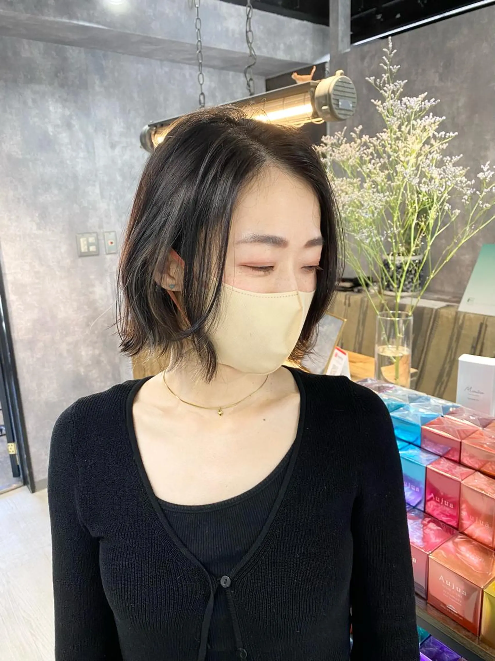 ミディアム アッシュ アッシュブラック ボブ 髪質改善 韓国風ヘア 【.ico】心斎橋 飛田ゆうきのヘアスタイル