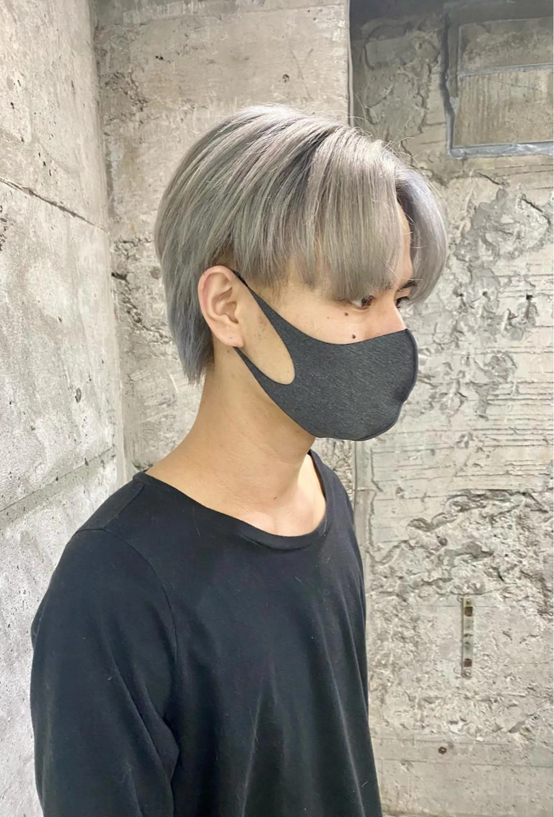 ショート カラー ヘアアレンジ メンズ センターパート シルバー カット ヘアカラー ［似合わせヘア］ ✂︎OGURO✂︎のヘアスタイル