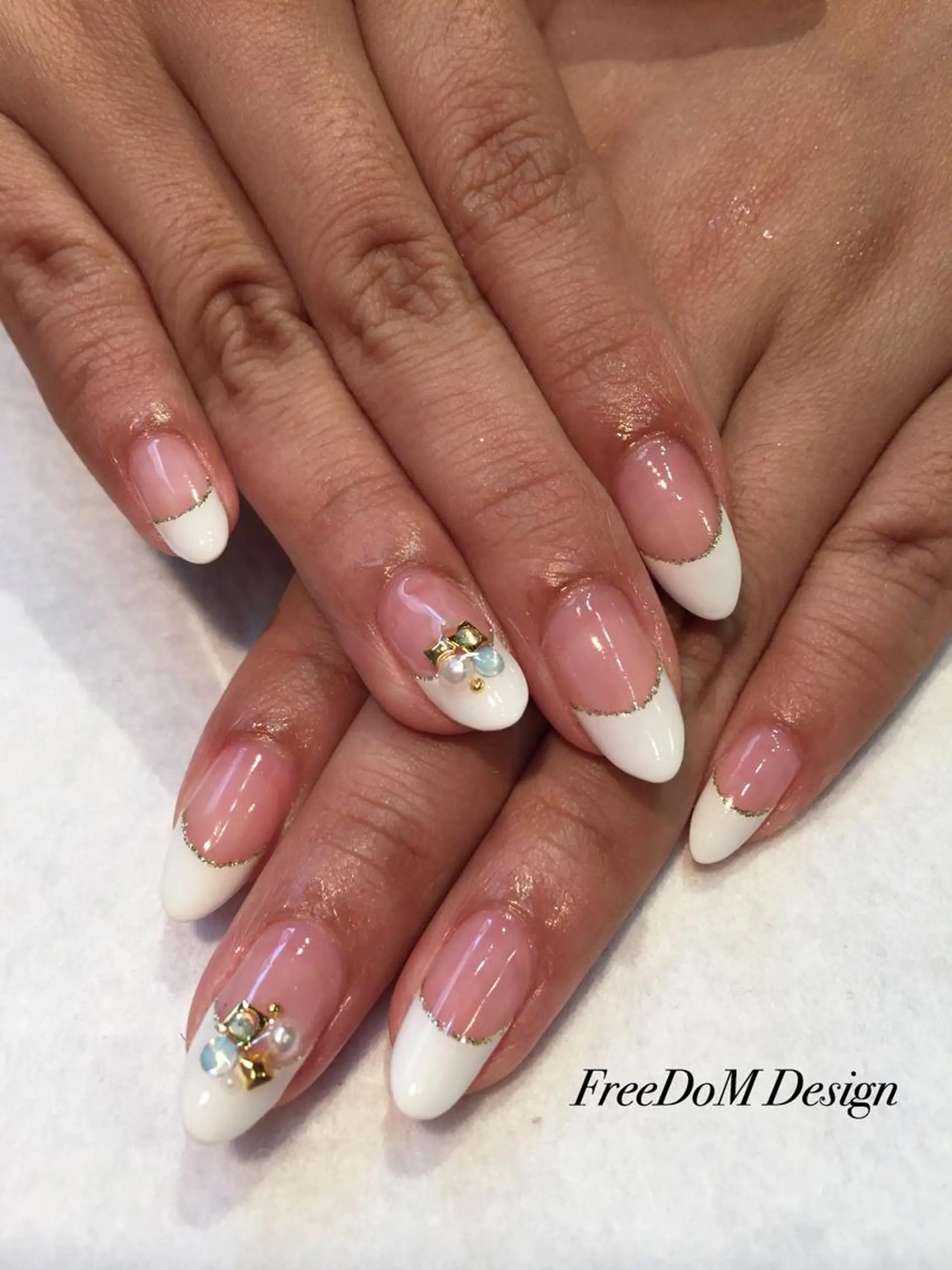 ネイル アートネイル ＦreeDoＭ   Design所属・W KUMIのネイルデザイン