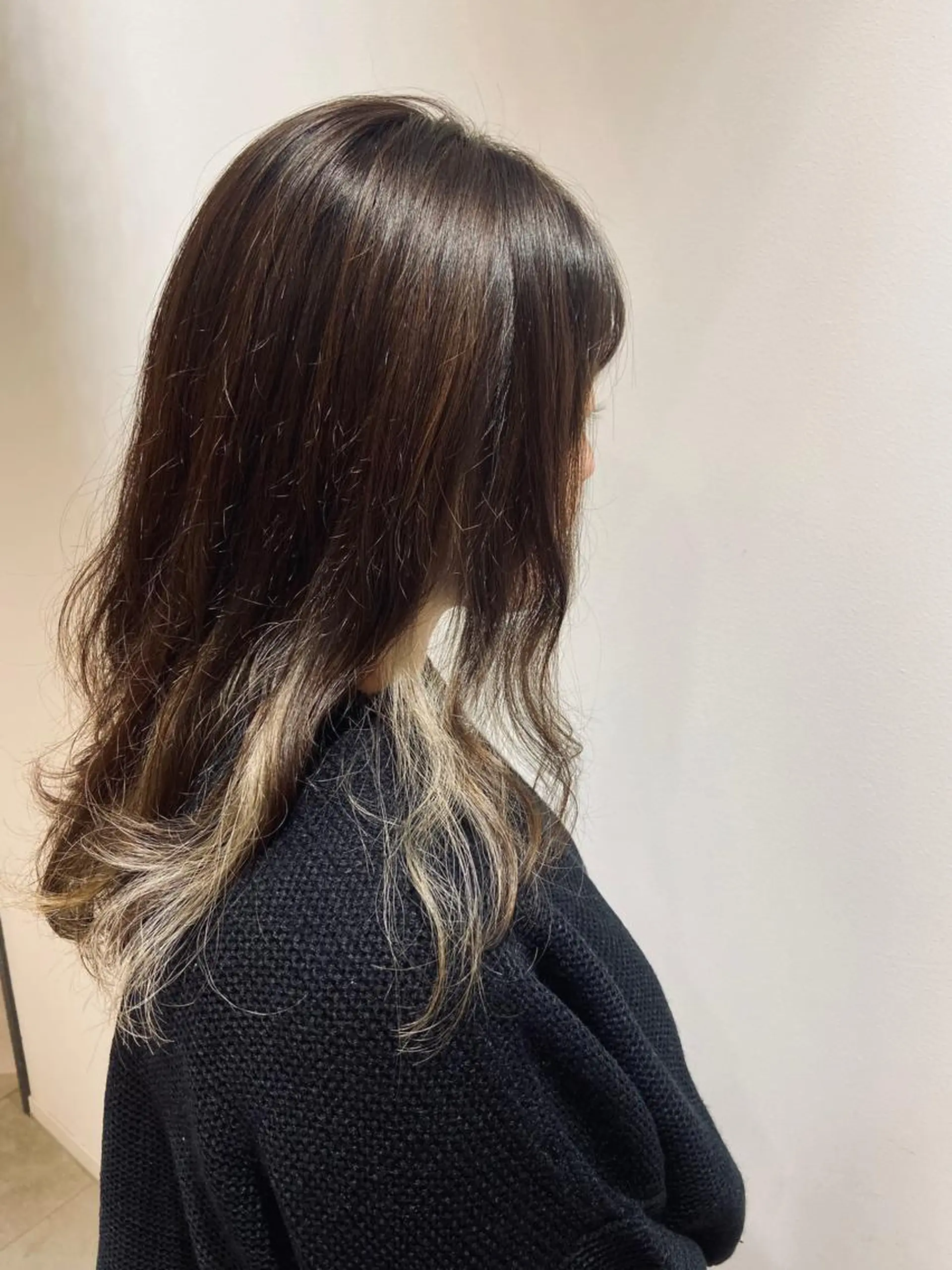 セミロング カラー パーマ ヘアカラー 🐺ウルフ/レイヤー 似合わせ‎🤍沙羅のヘアスタイル