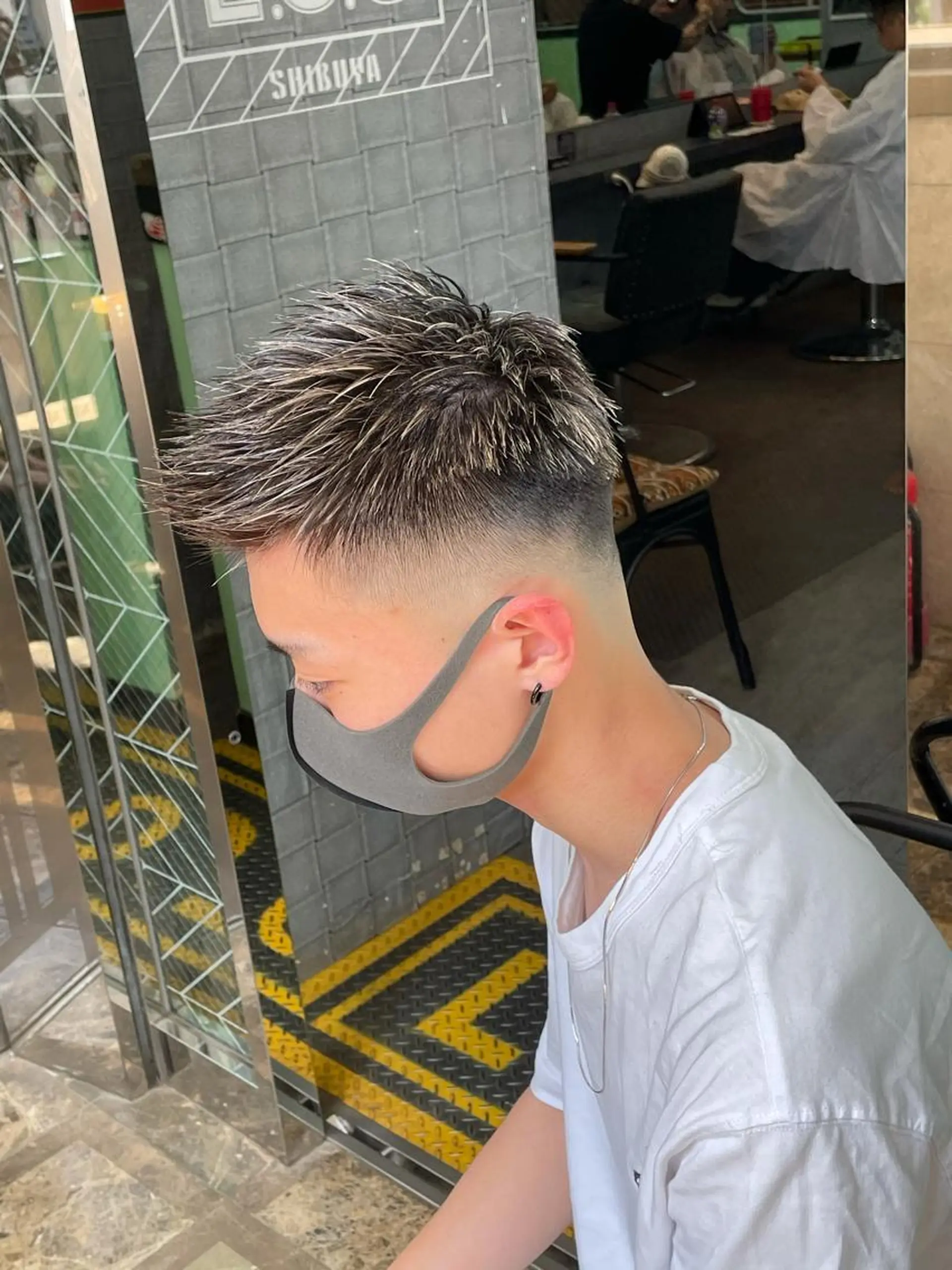 カラー メンズ Le'a所属・渋谷/フェード/ 國分 翔のヘアスタイル