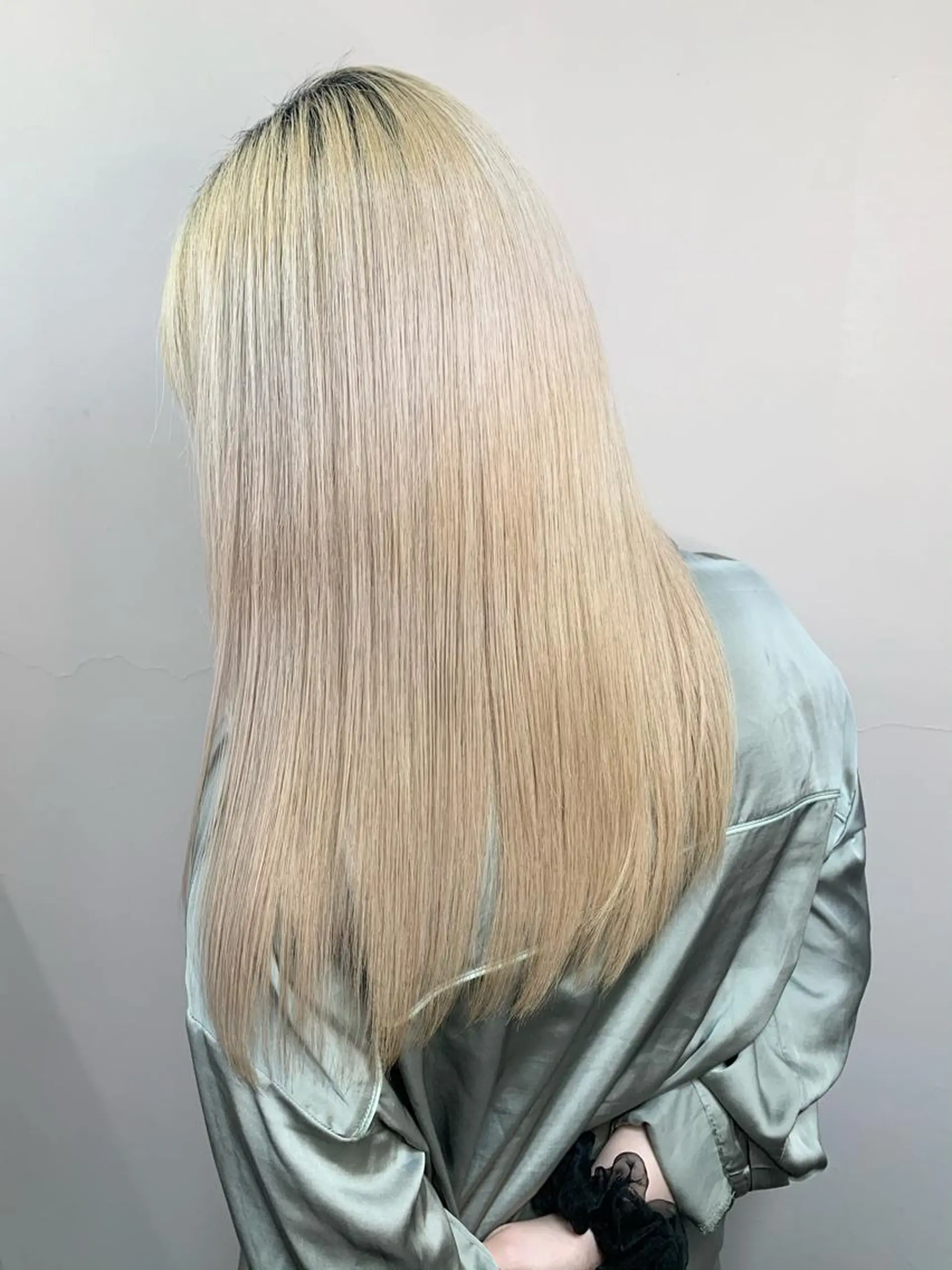 カラー 艶髪 🦋CON🦋のヘアスタイル