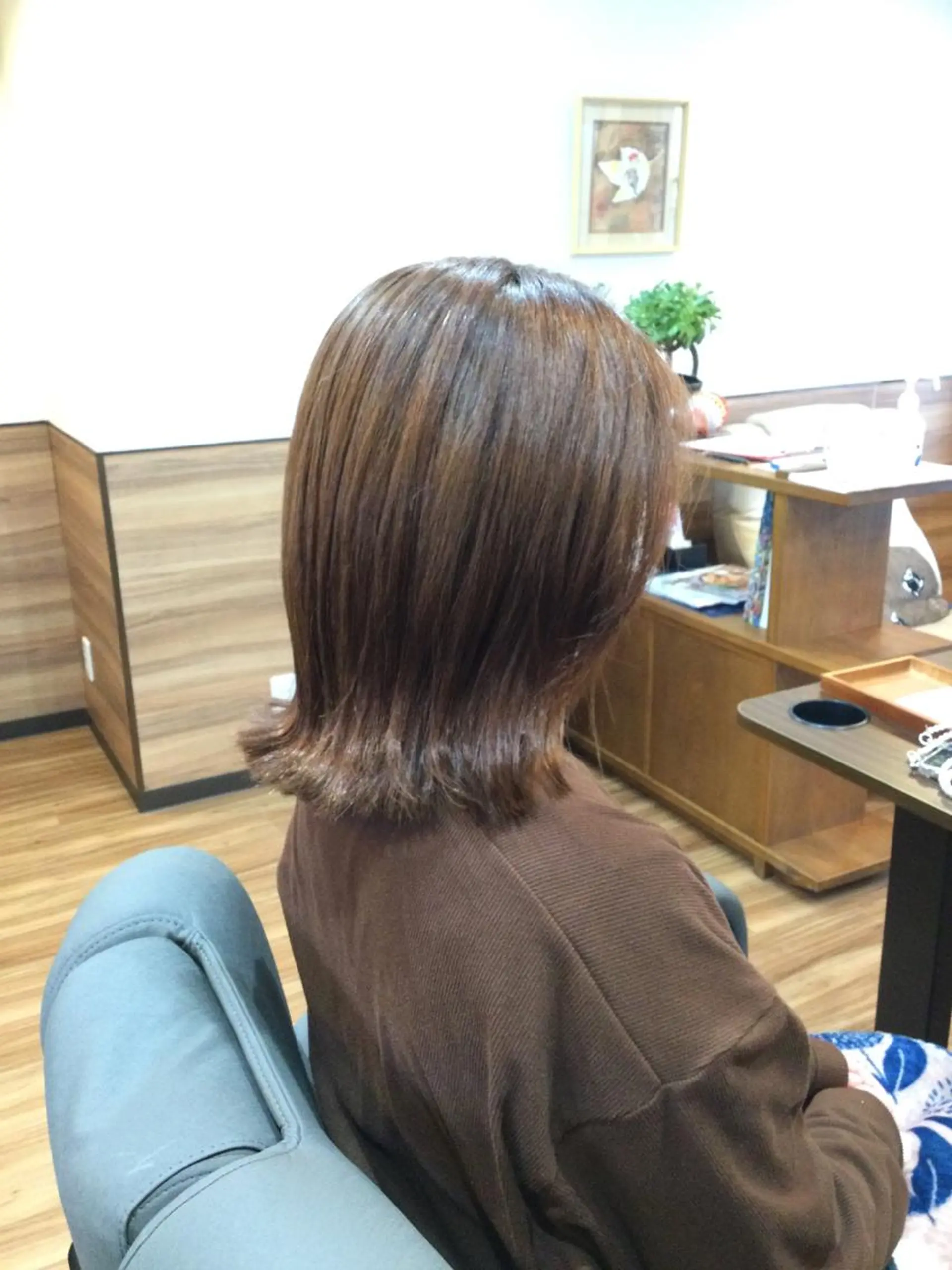 ミディアム 外ハネヘア Annon プライベートサロンのヘアスタイル