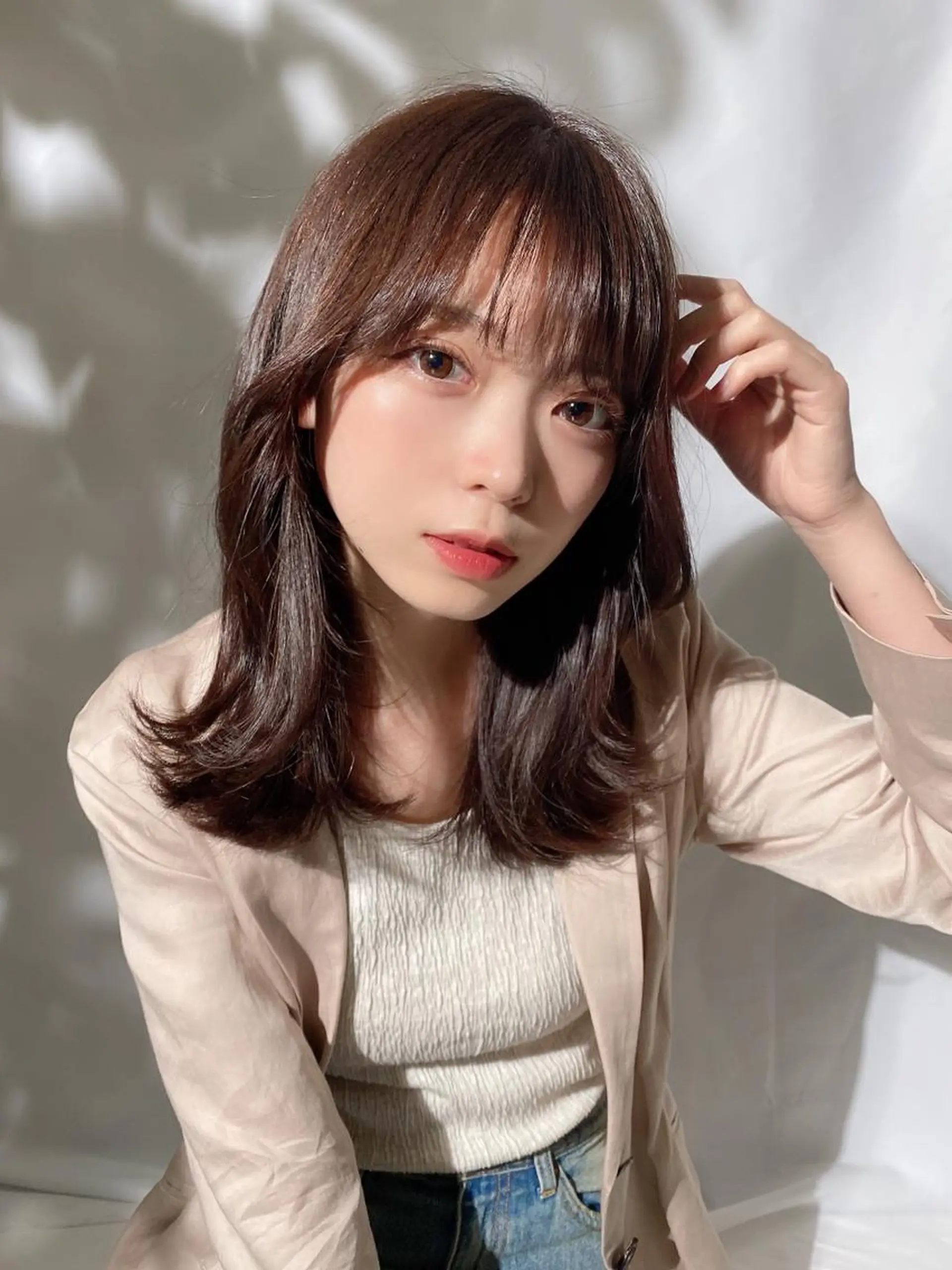 ミディアム カラー パーマ バレイヤージュ ブリーチ ケアブリーチ ダブルカラー ハイライトカラー ヘアカラー トリートメント 新宿✨顔周りカット 韓国ヘア/坂本亜裟海のヘアスタイル