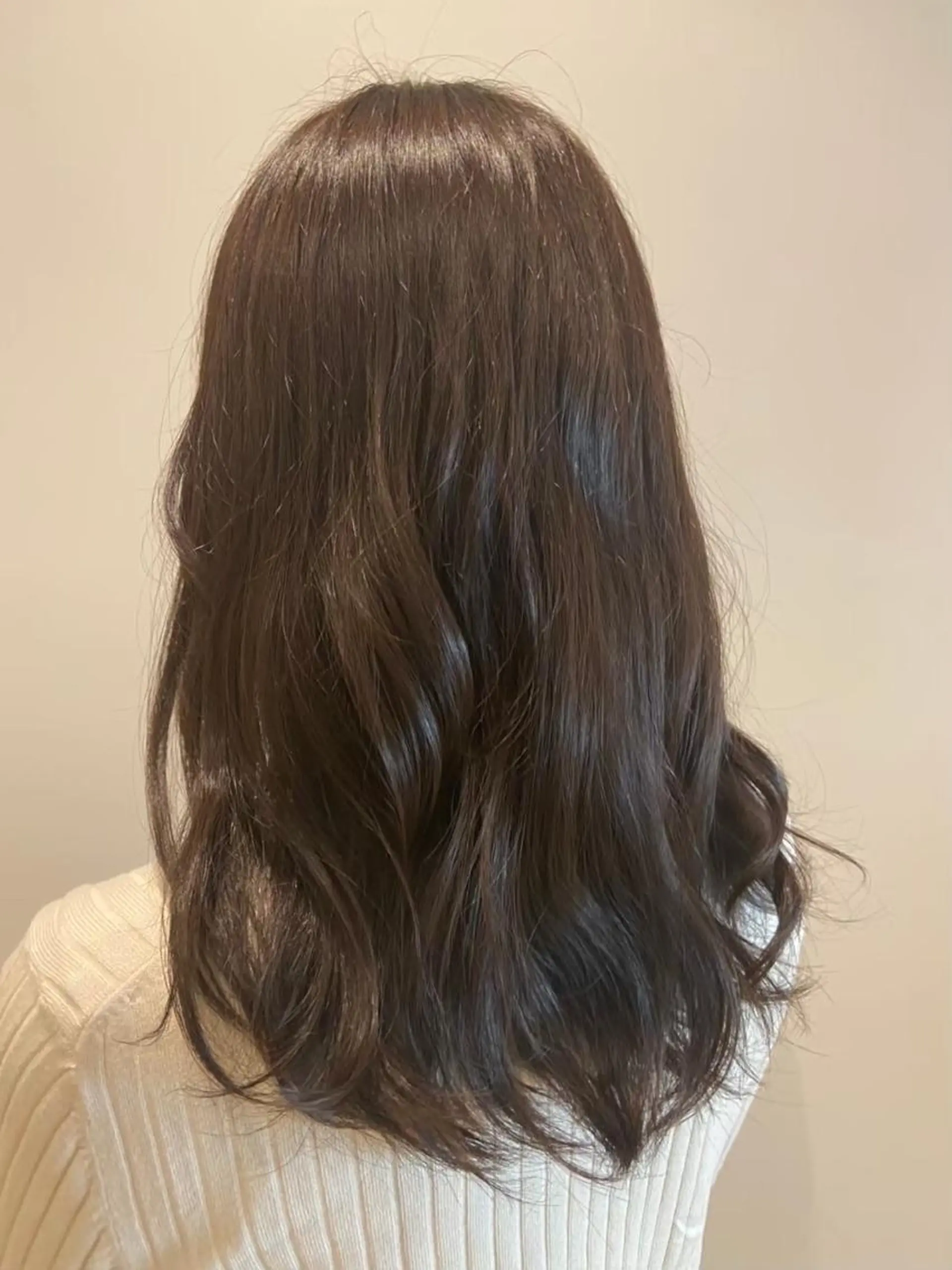 ロング カラー アッシュ アッシュブラウン ブラウンカラー イルミナカラー トリートメント 🌹艶髪カラー🌹 津田晴加【西荻窪】のヘアスタイル