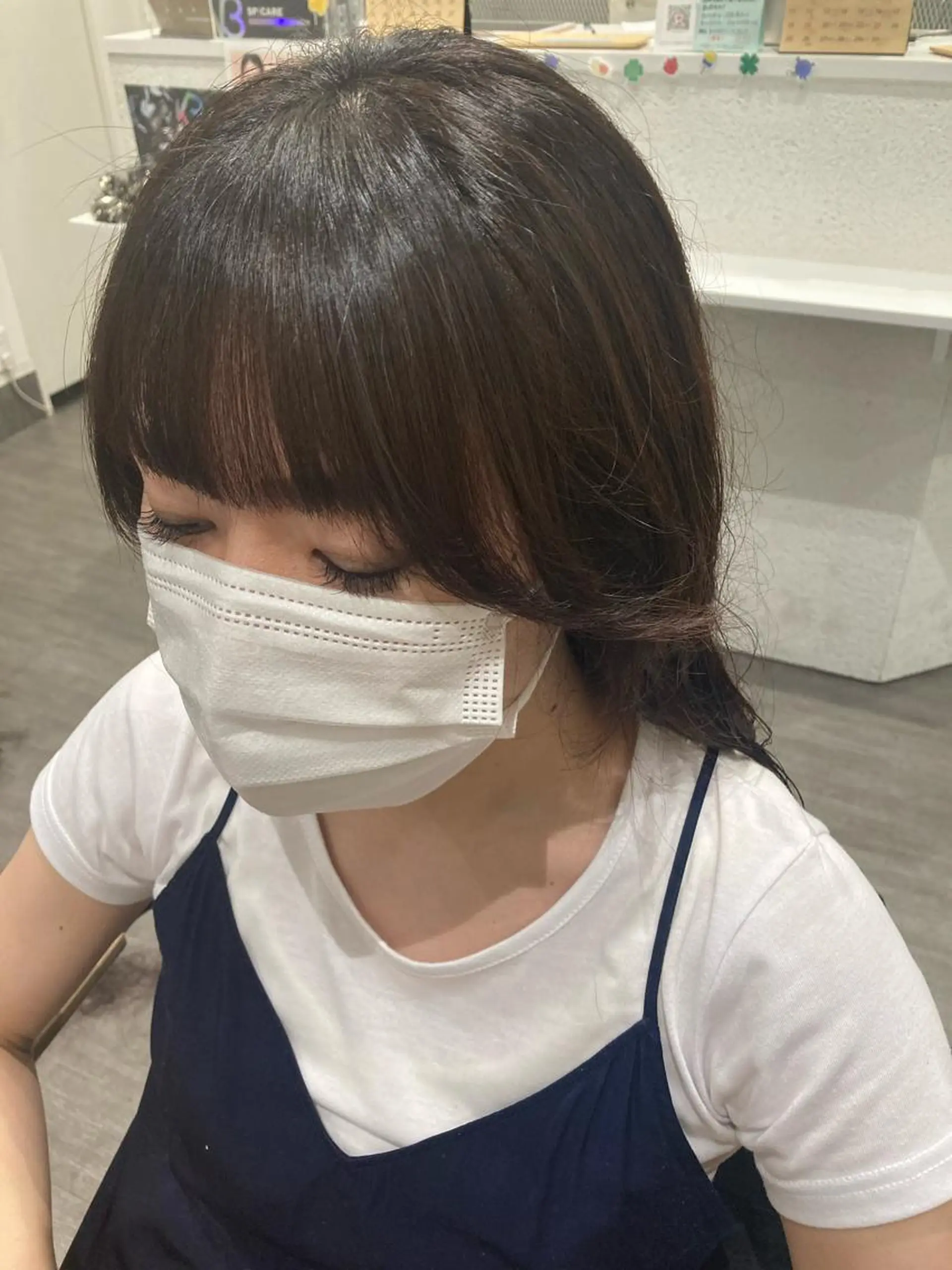 セミロング ✂️carina✂️ ハイトーンカラー🤩のヘアスタイル