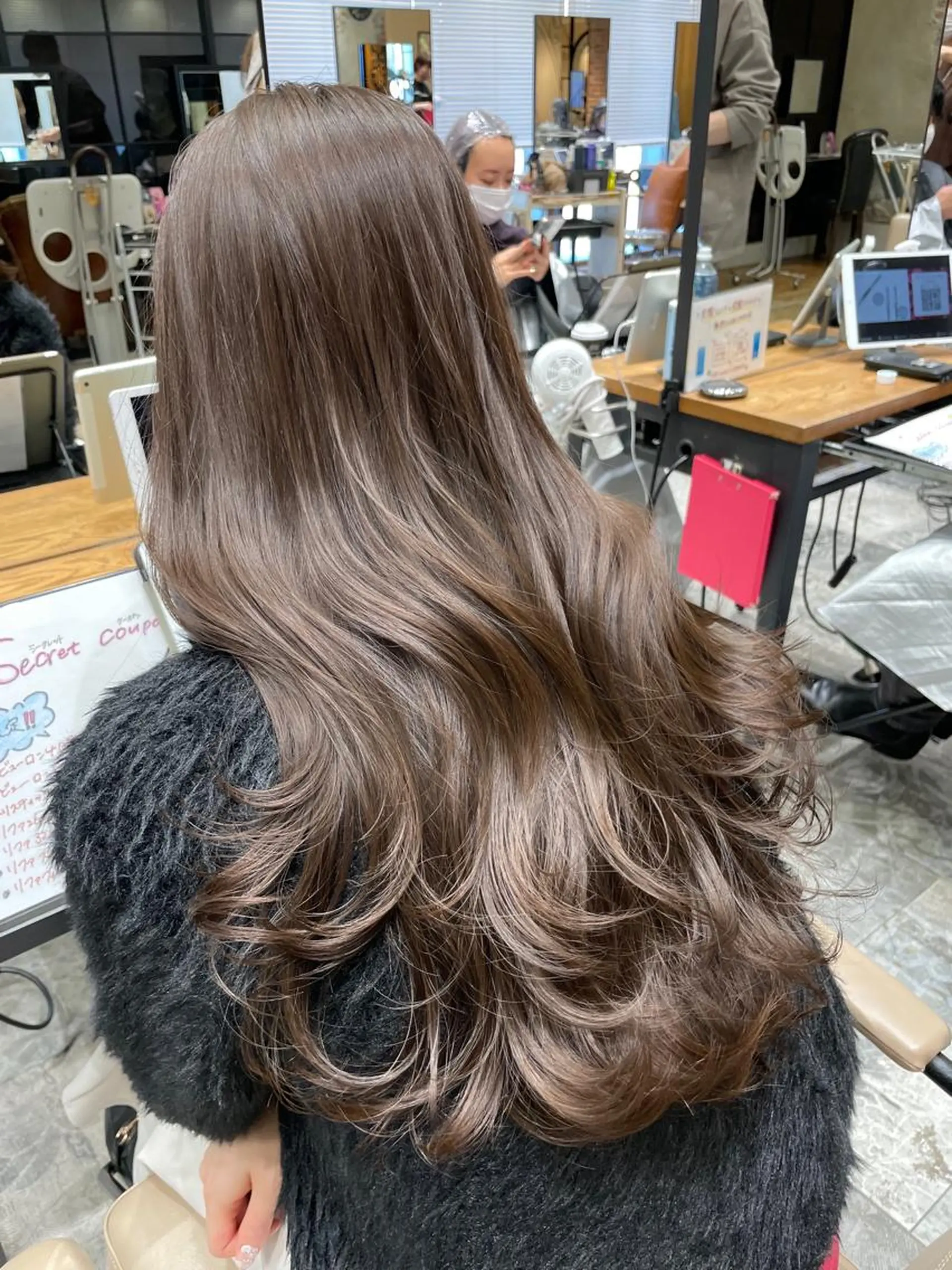 セミロング カット ヘアカラー トリートメント モテ髪🤍こなれヘア 藤山裕大のヘアスタイル