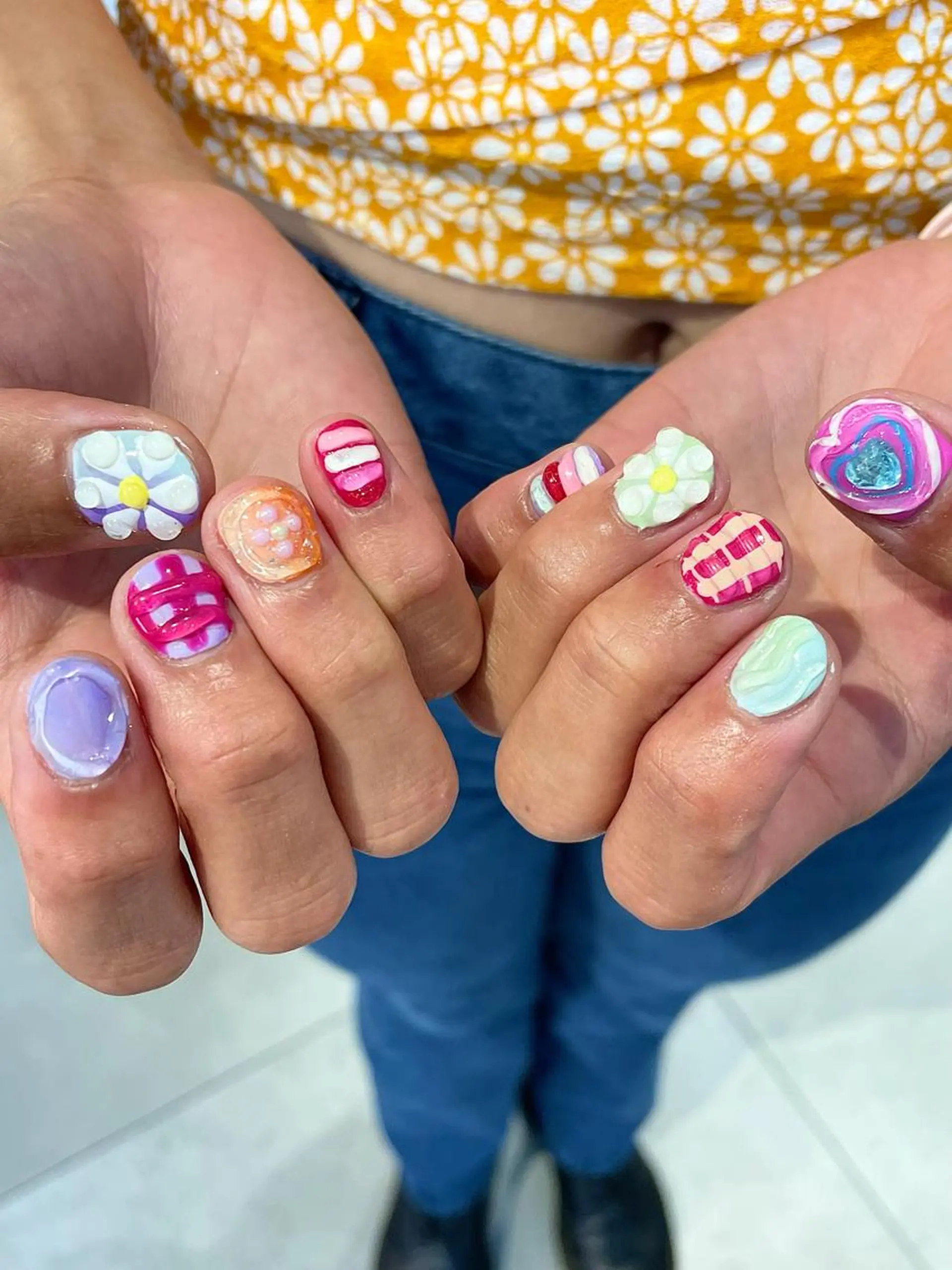 ネイル 🎀ボブ＋ハイトーン シュカ👶🏻のヘアスタイル