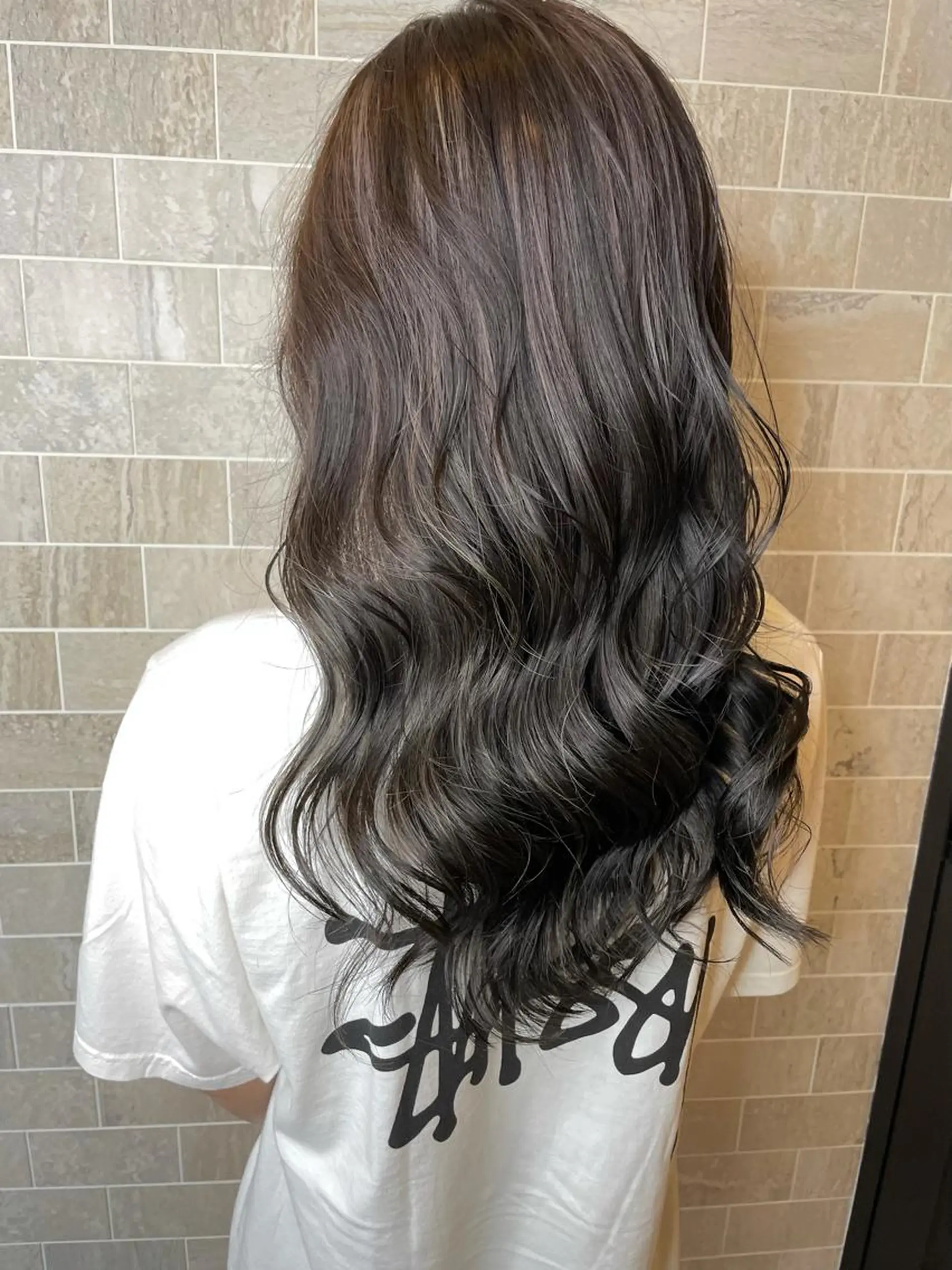 ロング カット ヘアカラー トリートメント ブリーチ毛矯正.髪質 改善.髪にドラマをのヘアスタイル