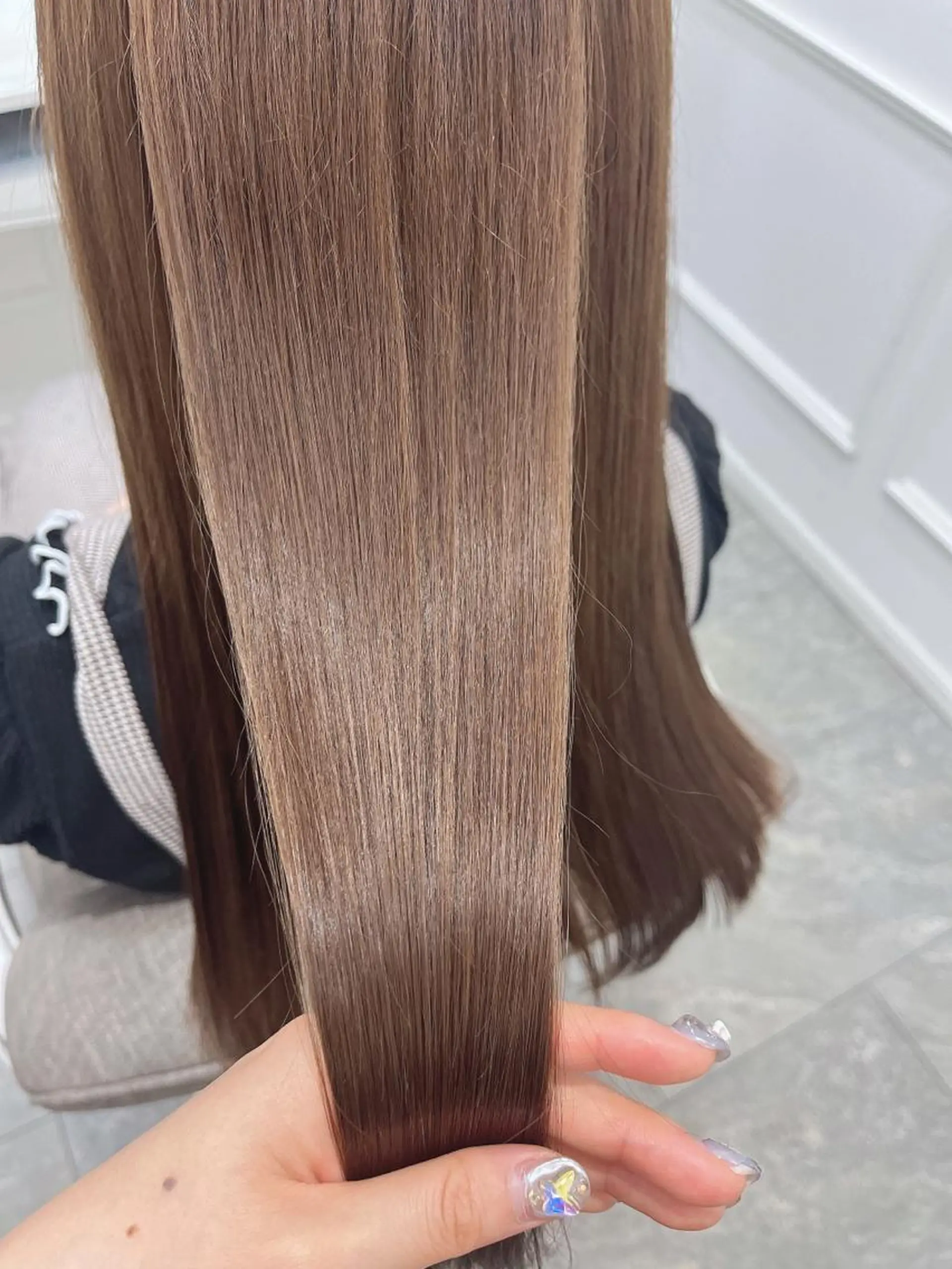 ロング カラー 新井 凪のヘアスタイル