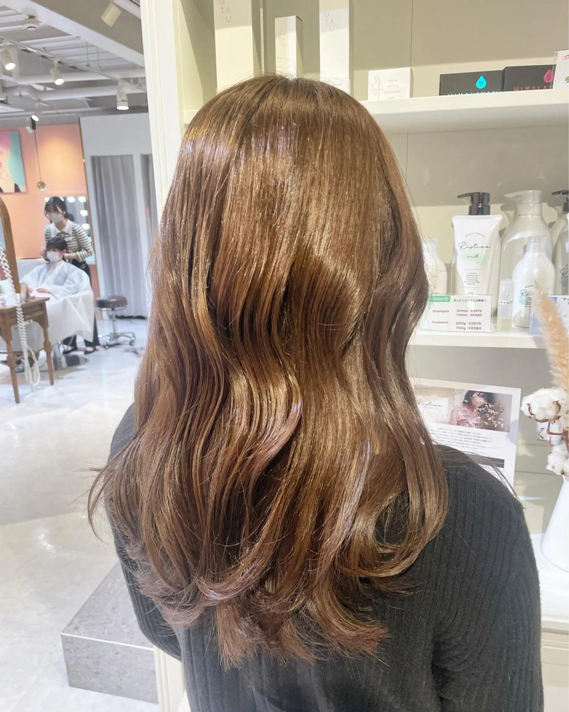 カラー 和田 真依のヘアスタイル