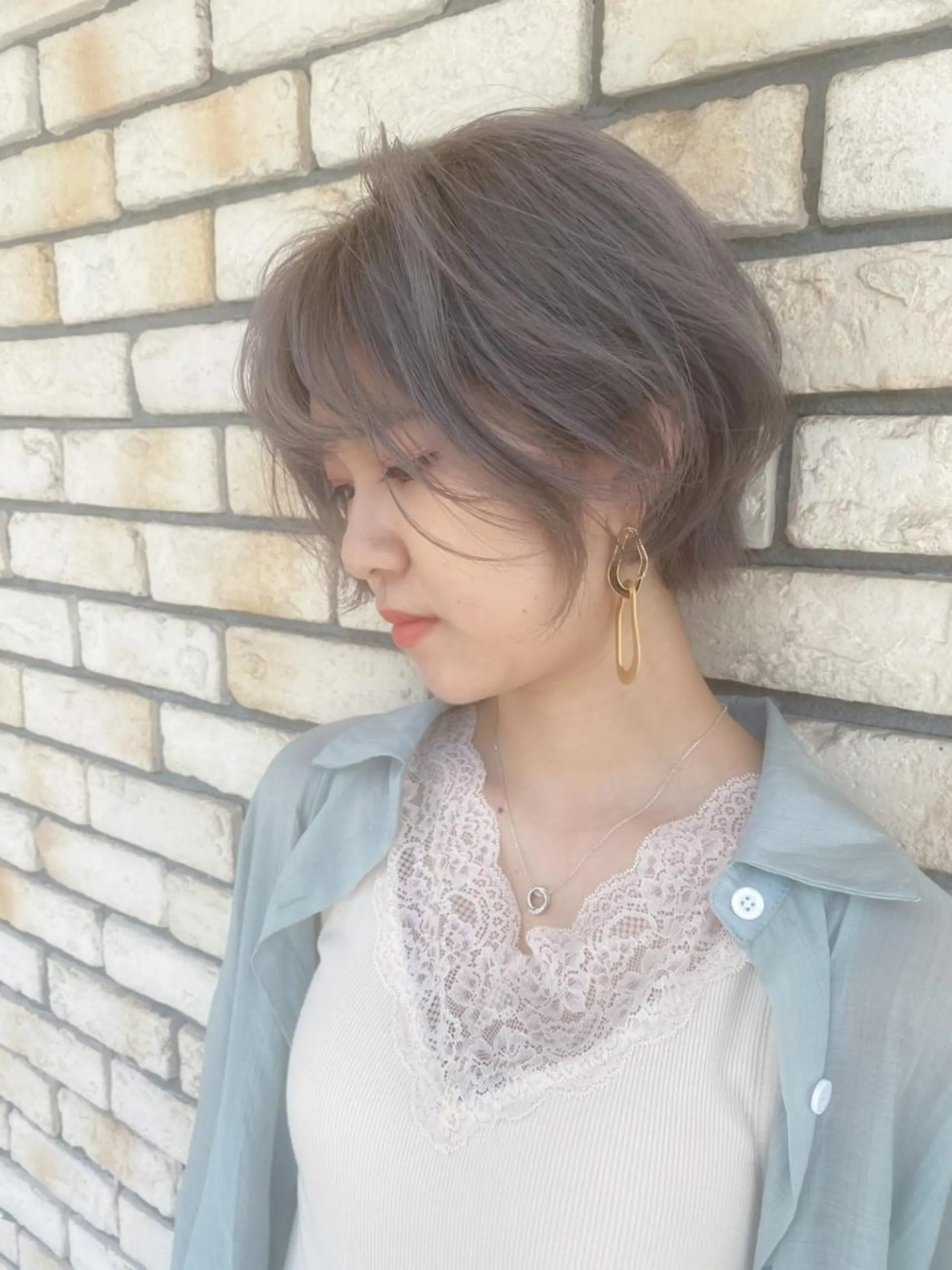 ショート カラー 向井 美緒のヘアスタイル