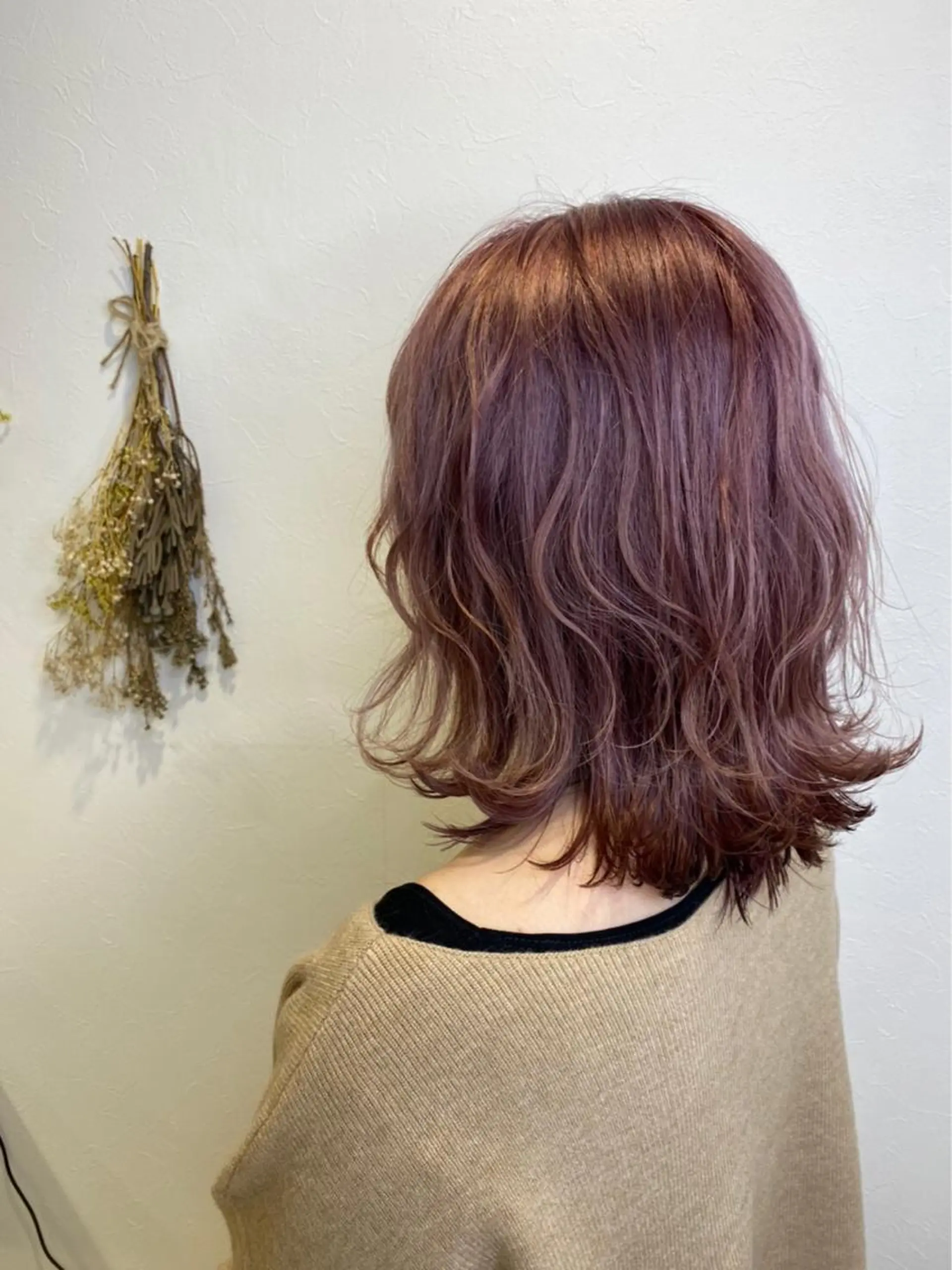 ミディアム ヘアカラー 🍑はらだ なつき🍑のヘアスタイル