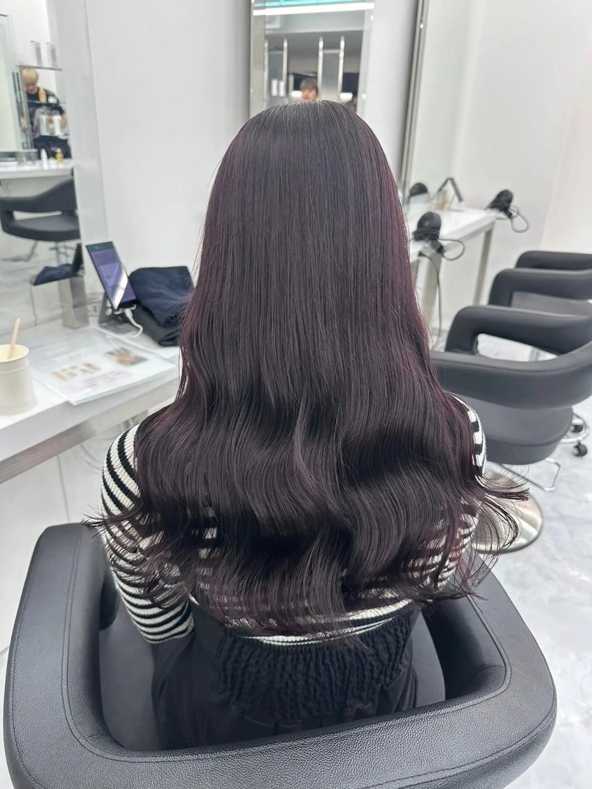 ロング カラー ヘアアレンジ ヘアカラー ブリーチなし🫧韓国 🫧HANA🫧のヘアスタイル