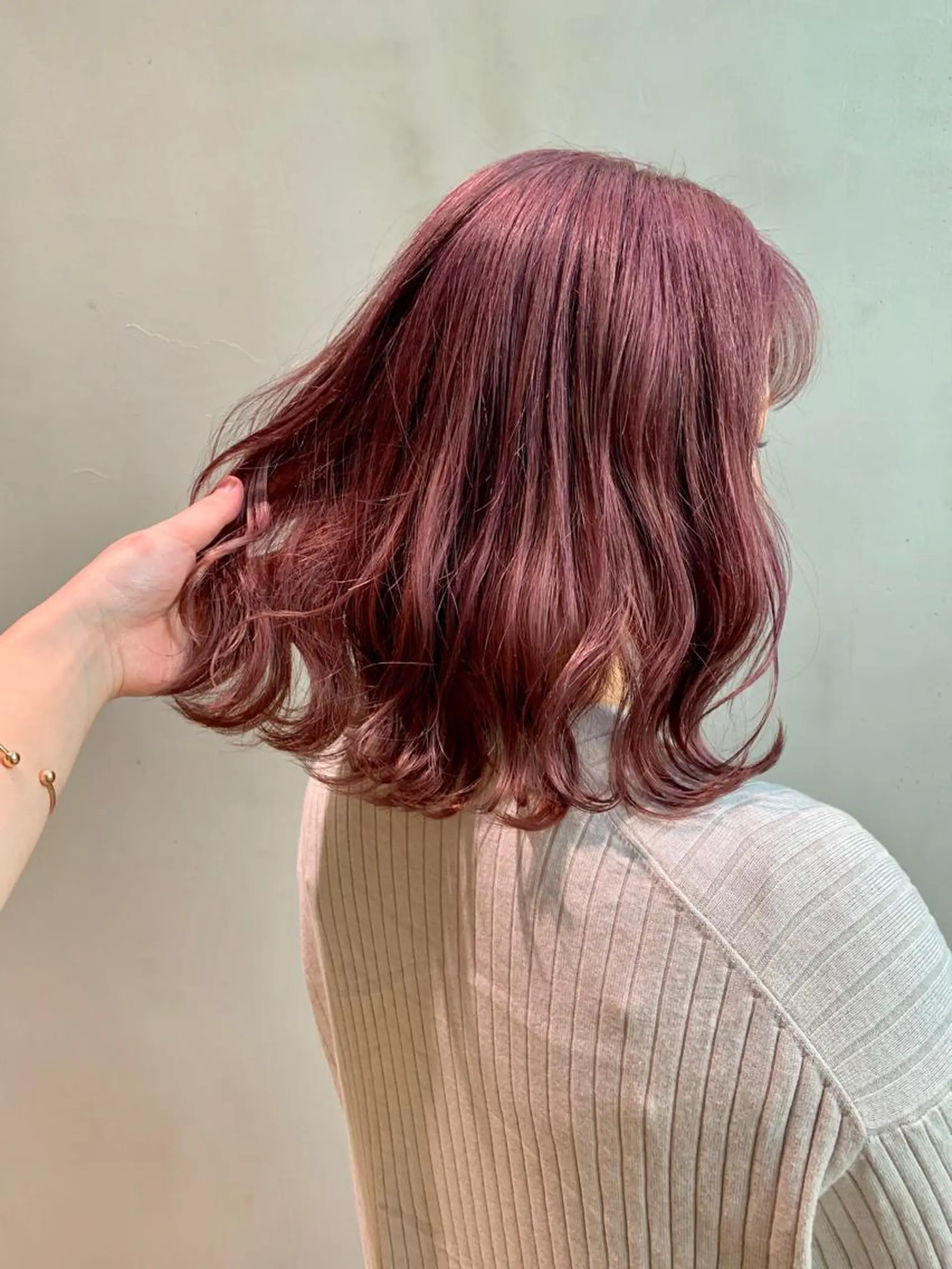 ミディアム パープルカラー River,Land所属・yui .のヘアスタイル