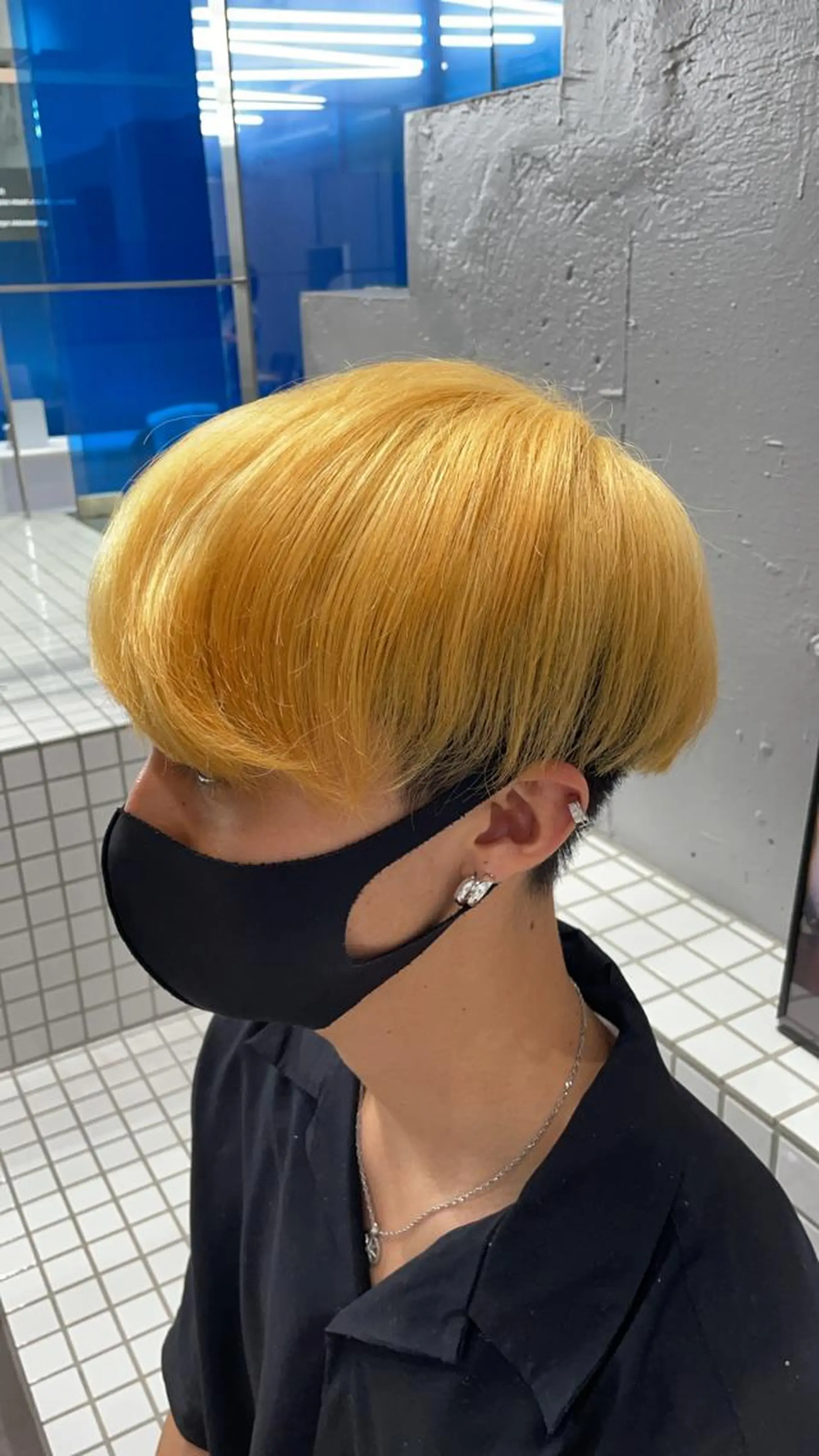 ショート カラー パーマ メンズ 抜きっぱなしブロンド 🔥メンズヘア🔥 セヤシュウヘイのヘアスタイル