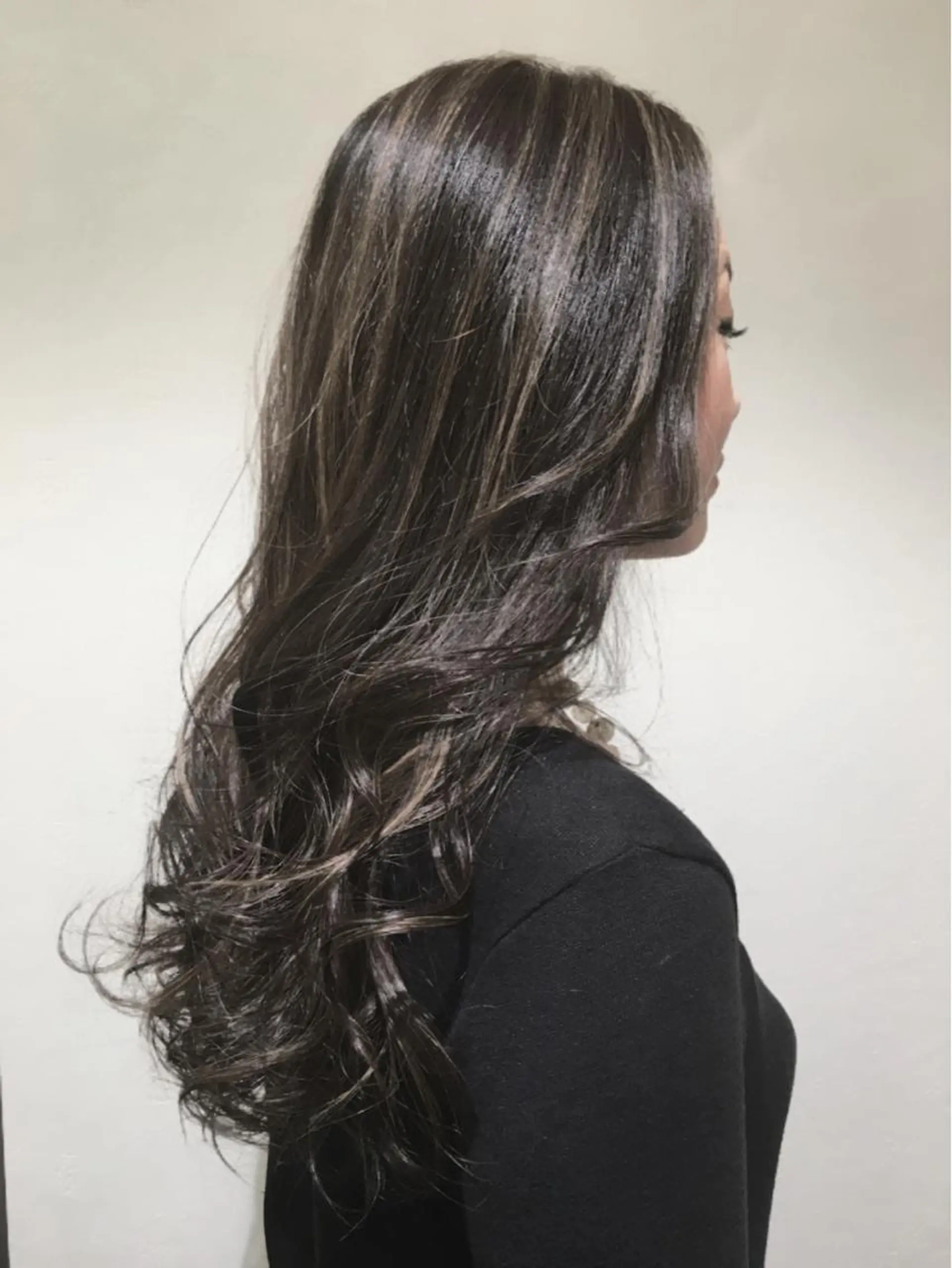 ロング カラー KURIYAMA Rimのヘアスタイル