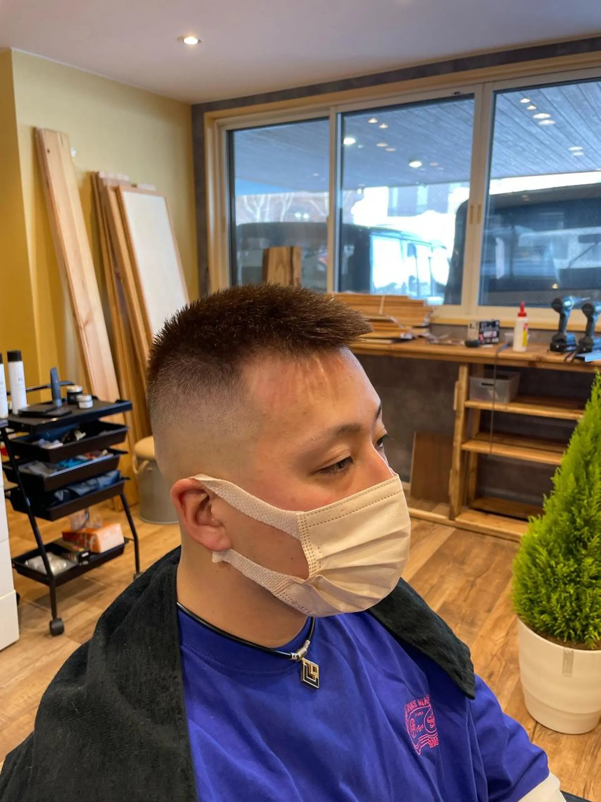 ショート カラー メンズ フェードカット スキンフェード BARBER  NORTY所属・米田 大和のヘアスタイル
