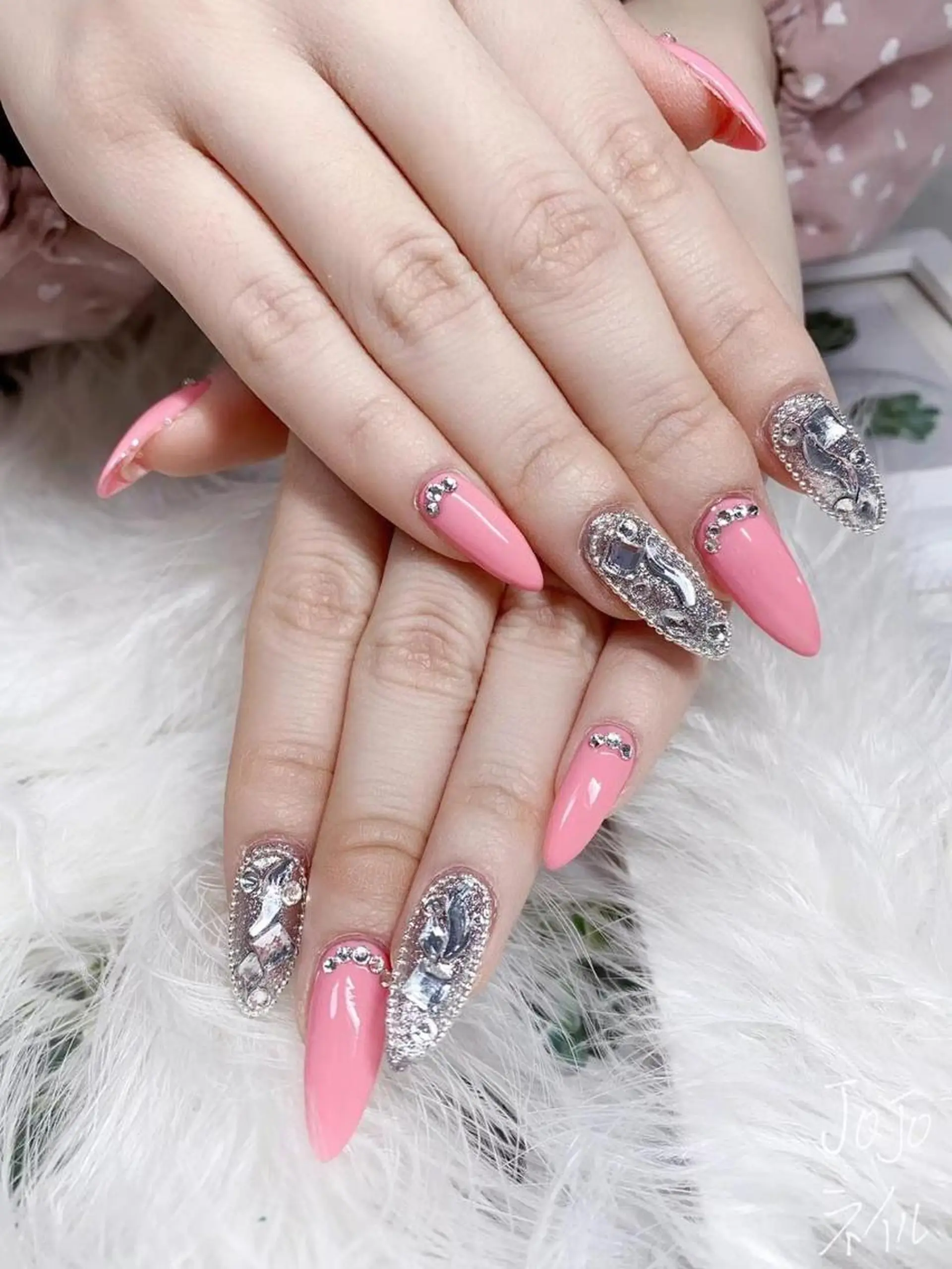 ネイル JOJOネイル所属・JOJO ネイルのネイルデザイン