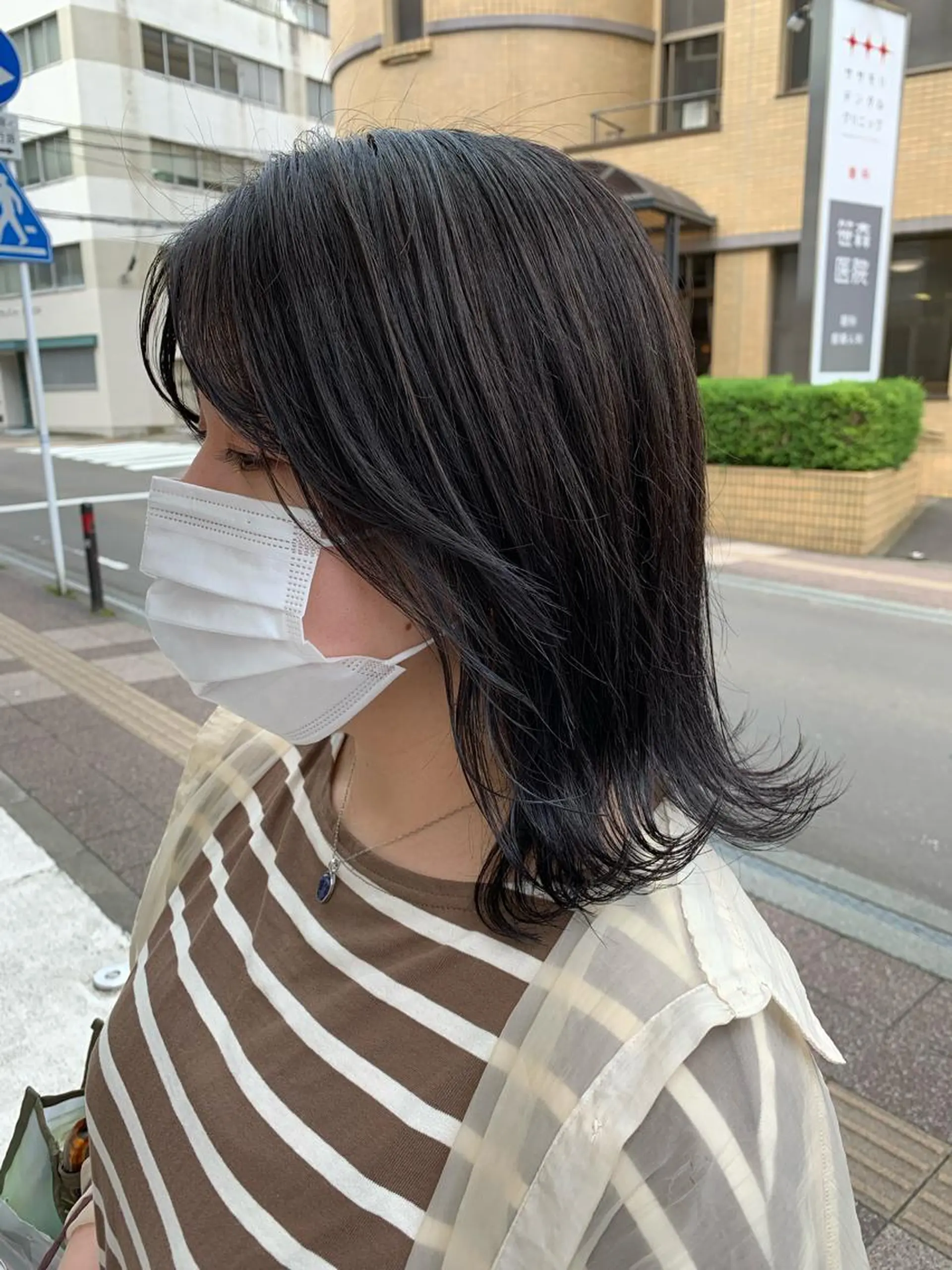 ミディアム カラー hair make DAISY LOTUS所属・MAYU🪡 透明感カラー/耳ツボのヘアスタイル