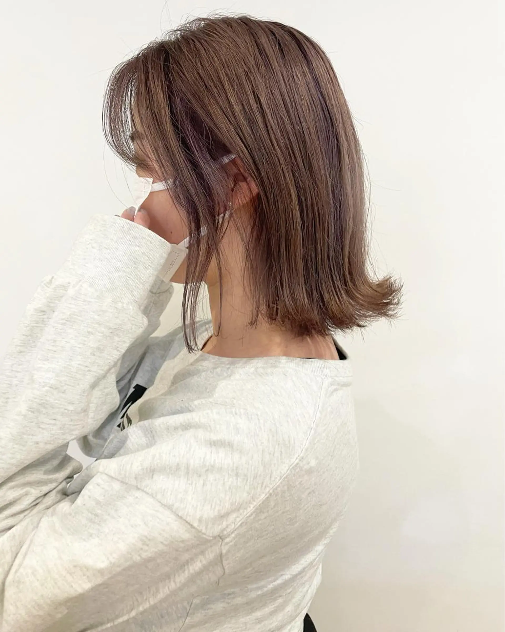 ミディアム カラー 佐藤 永夏のヘアスタイル