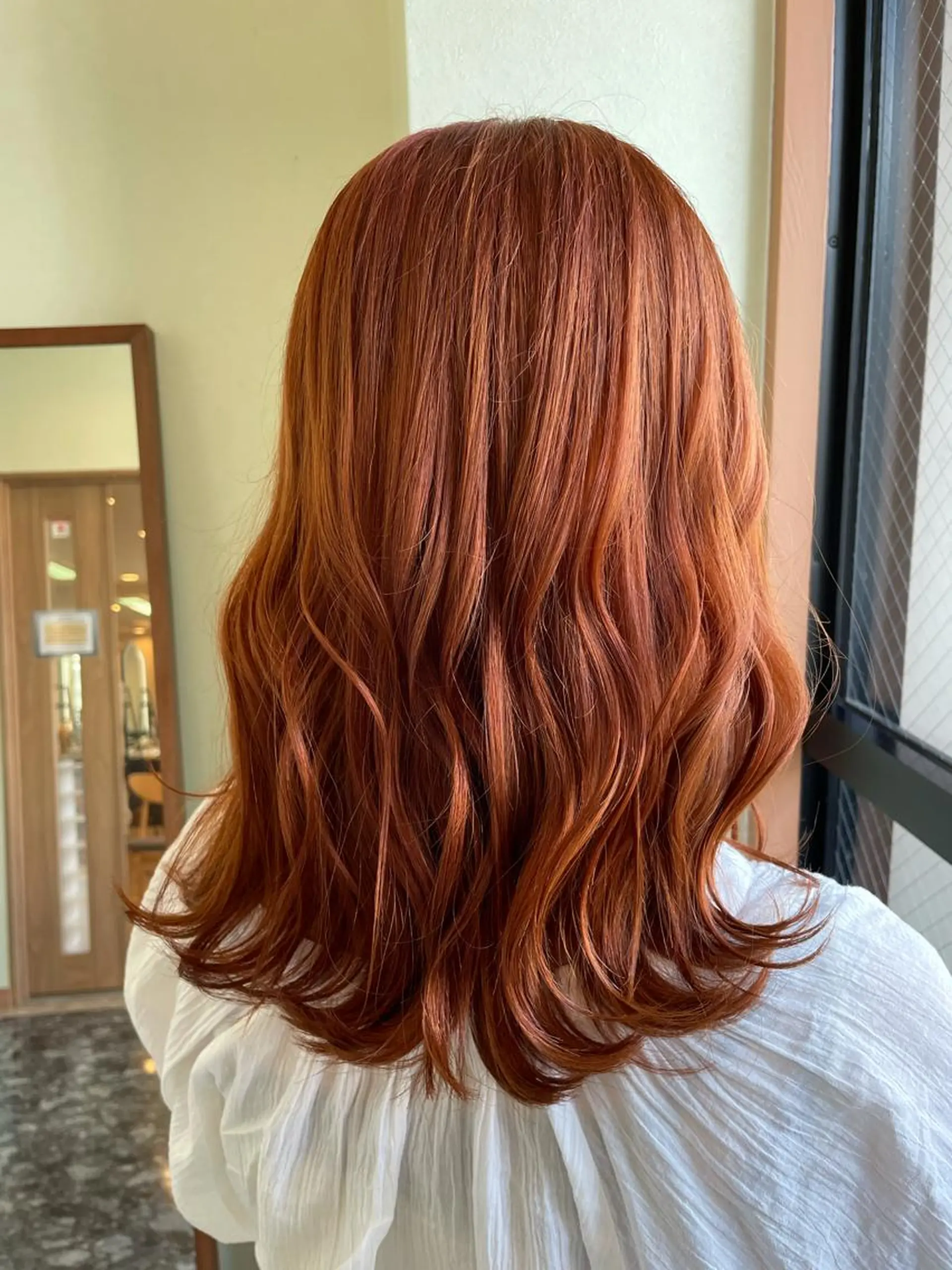 セミロング ainiあべのアポロ Manamiのヘアスタイル