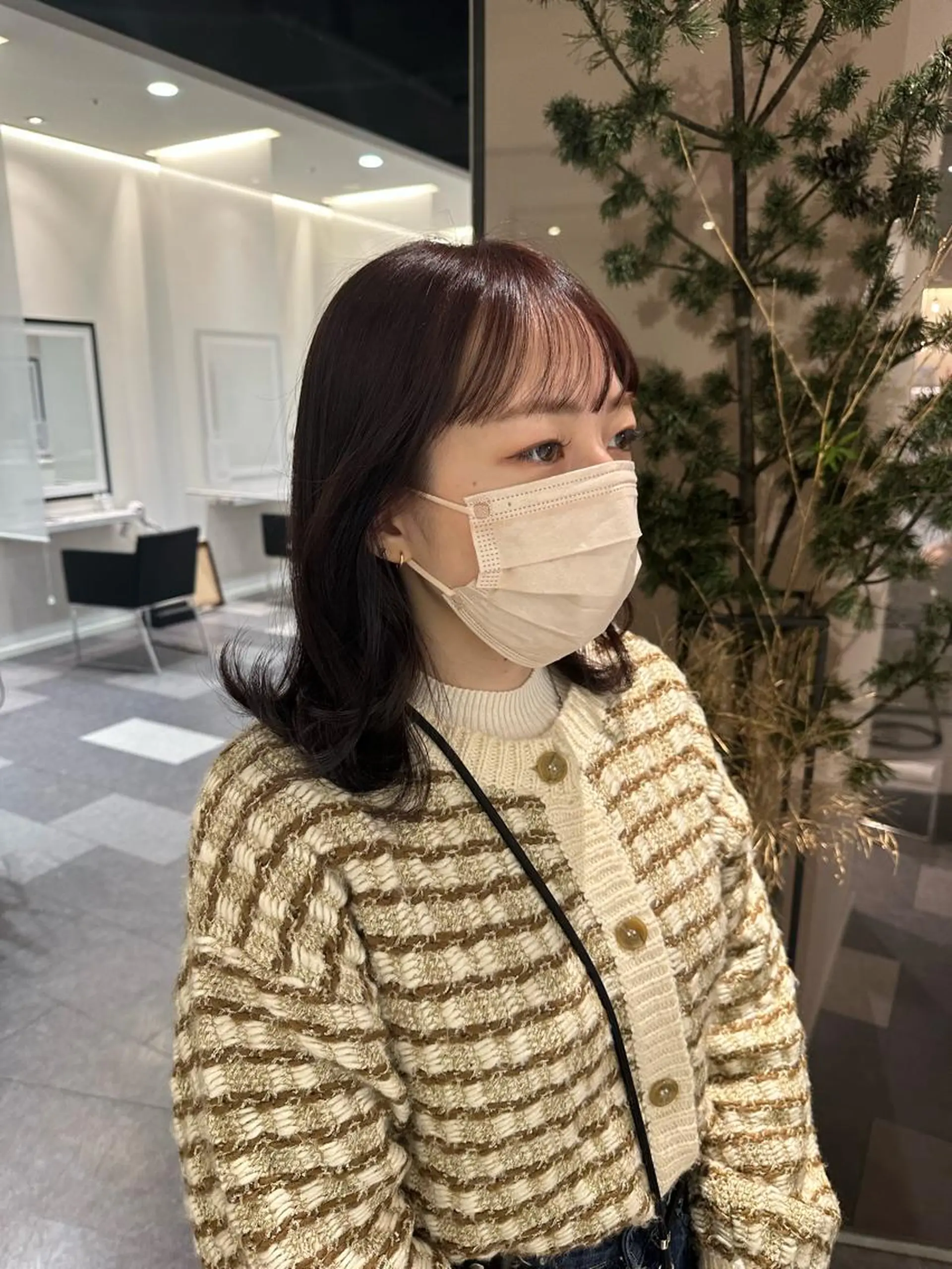 ミディアム カラー ミディアムパーマ ブリーチ イヤリングカラー ハイライトカラー インナーカラー 巻ける縮毛矯正/艶 カラーchika🩵のヘアスタイル