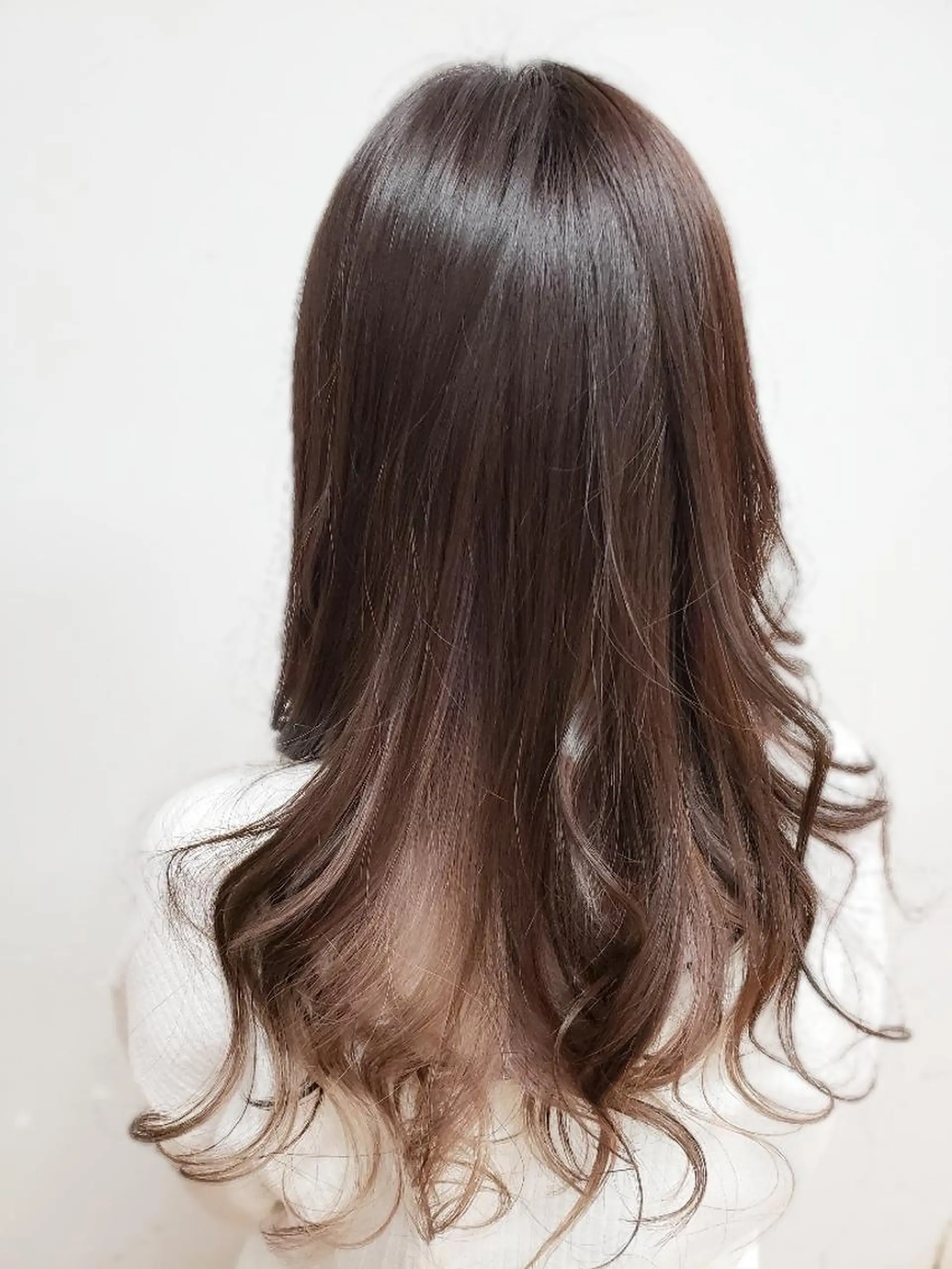 カラー ロング パーマ ヘアアレンジ 💜𝑳𝑼𝑵𝑨 🌻母良田愛美🌻のヘアスタイル