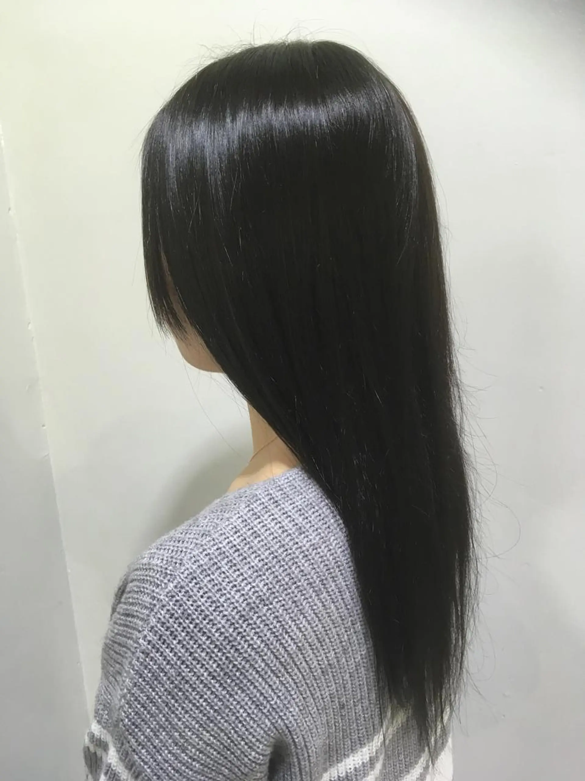 ロング カラー ブルーカラー ブルージュ トリートメント 🧶ブリーチカラー TERU🧶のヘアスタイル