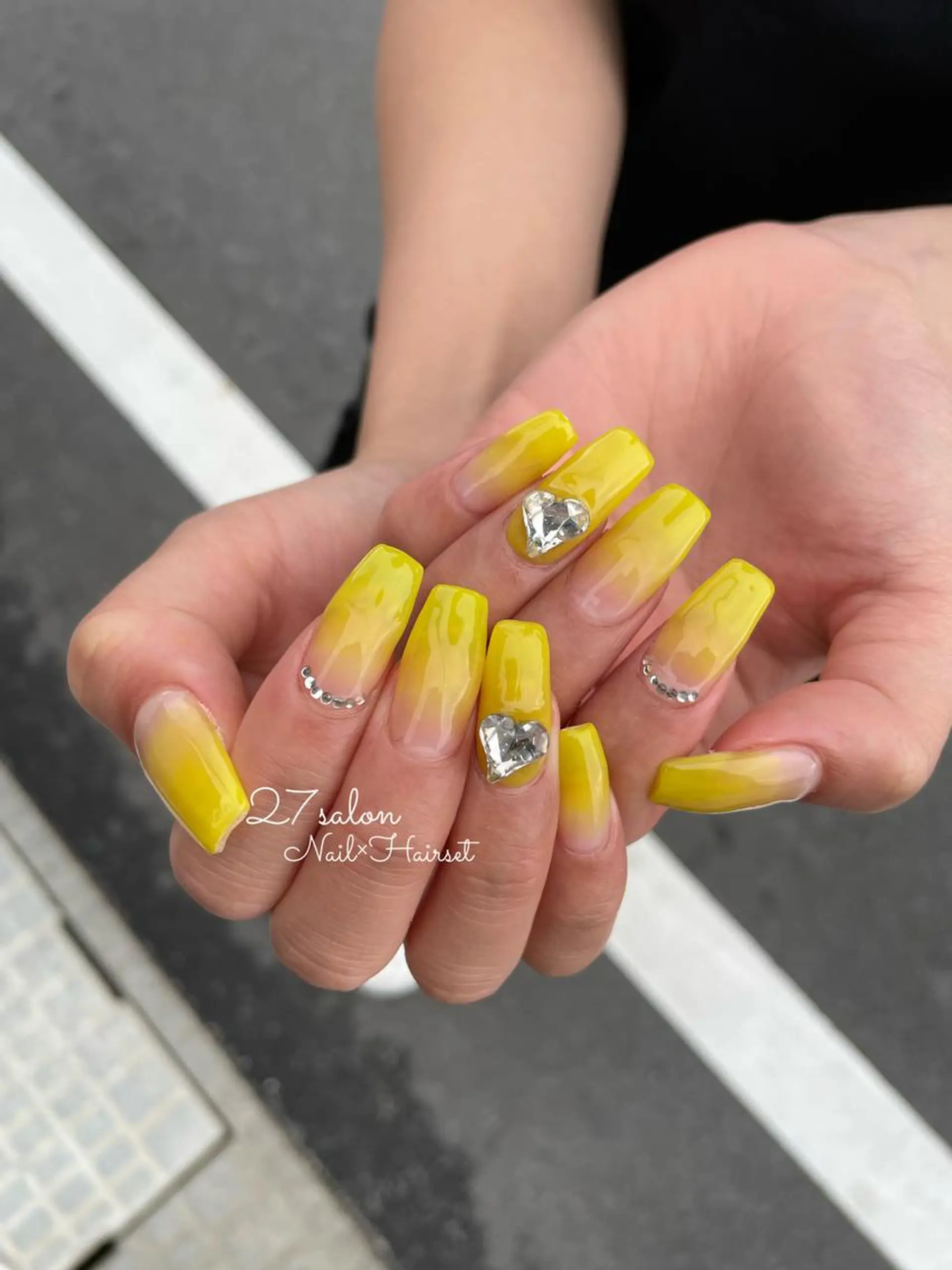 ネイル グラデーション 黄色 27salon yuinaのネイルデザイン